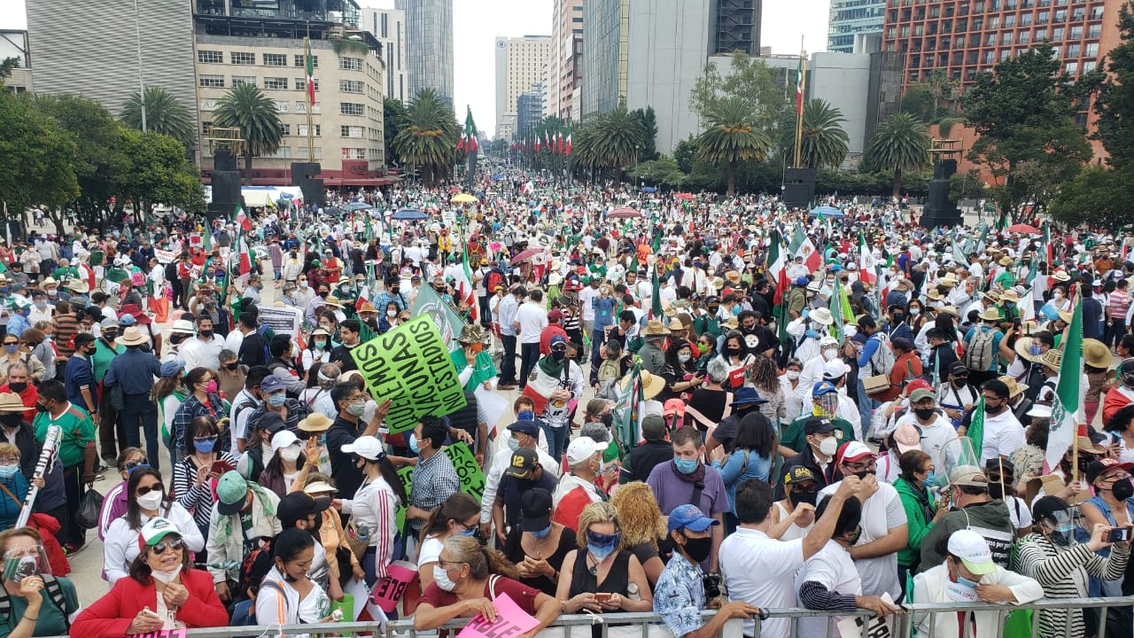 “por El Amor A México” Frenaaa Protesta Y Hace Juicio Ciudadano Contra