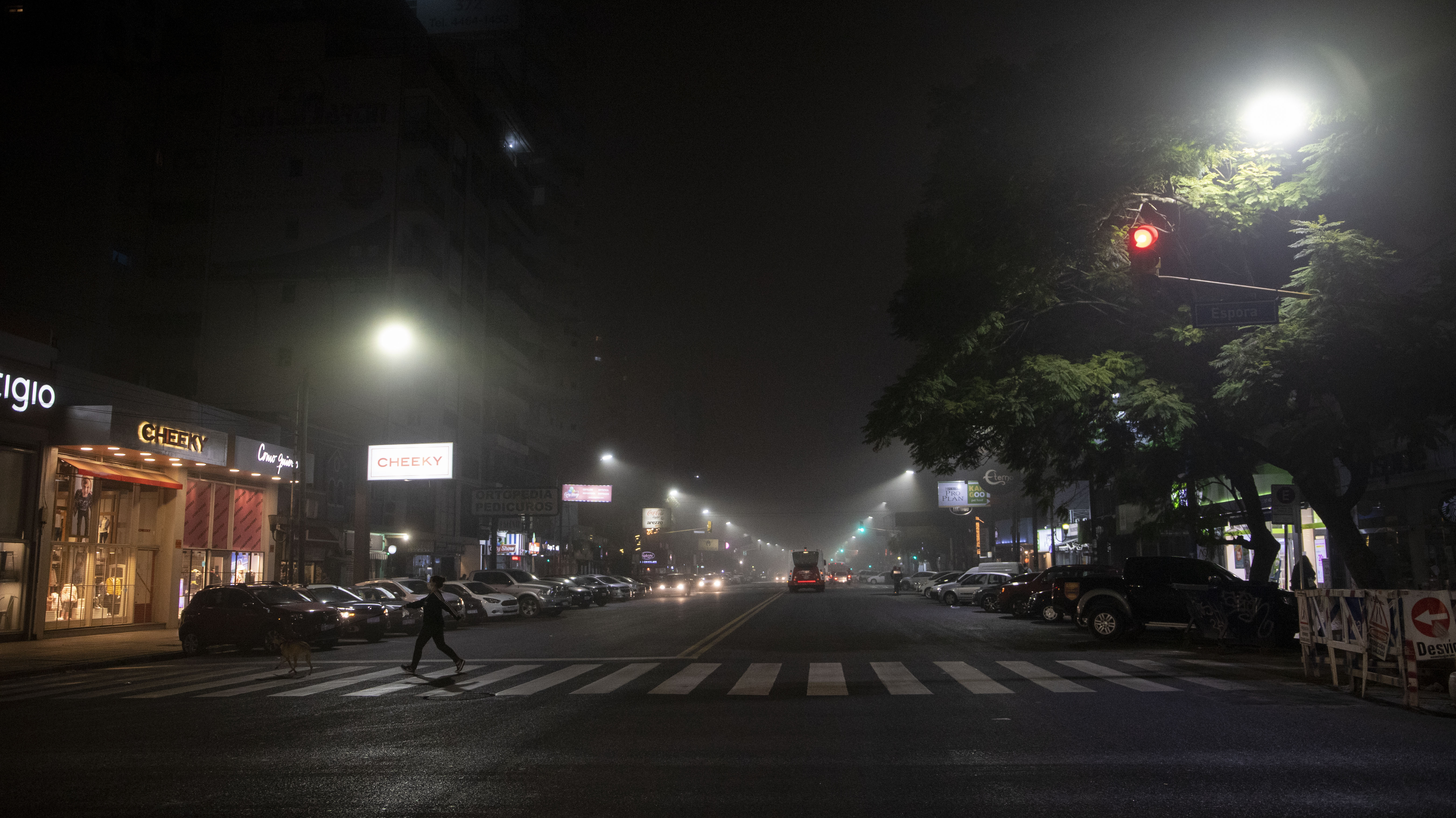 Las niebla de advección son más frecuentes en zonas costeras, de gran extensión y muy densas