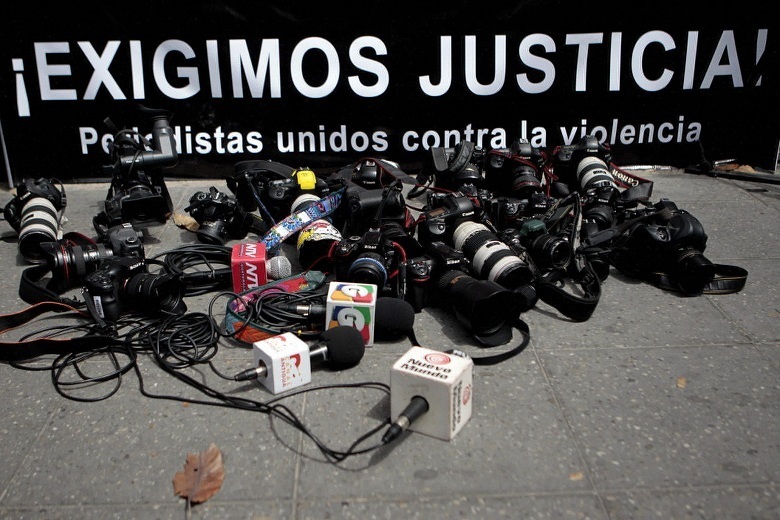 Al solidarizarse con familiares y colegas de Felipe Guevara Henao, la Sociedad Interamericana de Prensa (SIP) observa con gran preocupación un incremento del clima de violencia contra los periodistas en las Américas. EFE/Archivo
