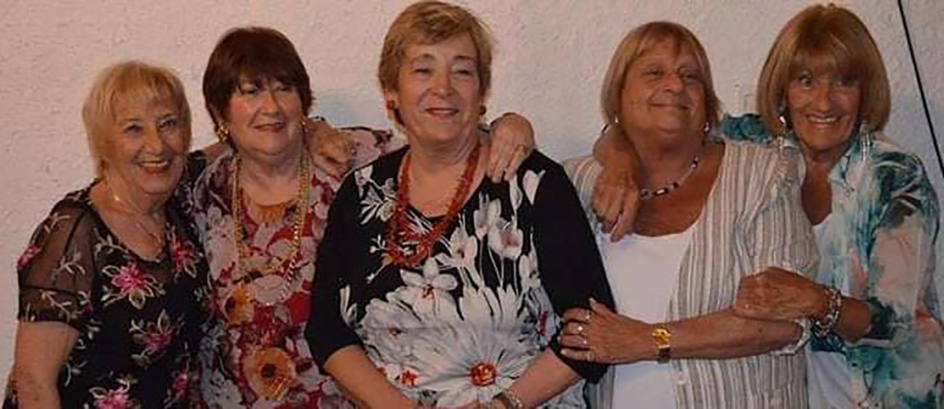 "Hermanas de la vida", las cinco amigas unidas por un vinculo para toda la vida