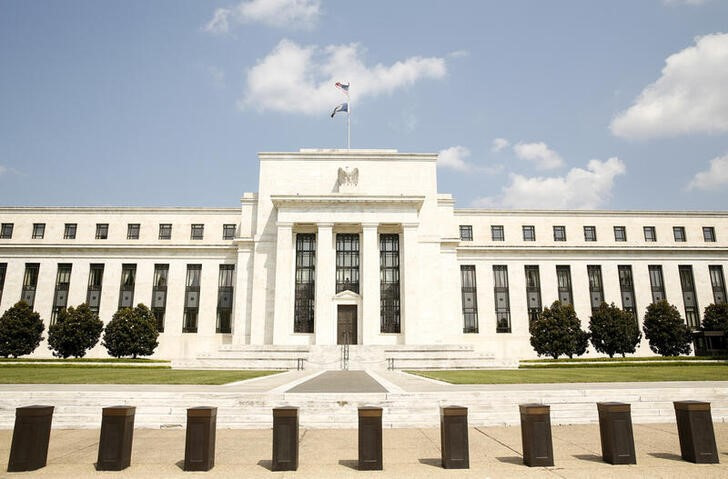Fachada de la sede de la Reserva Federal, en Washington
 REUTERS/Kevin Lamarque/