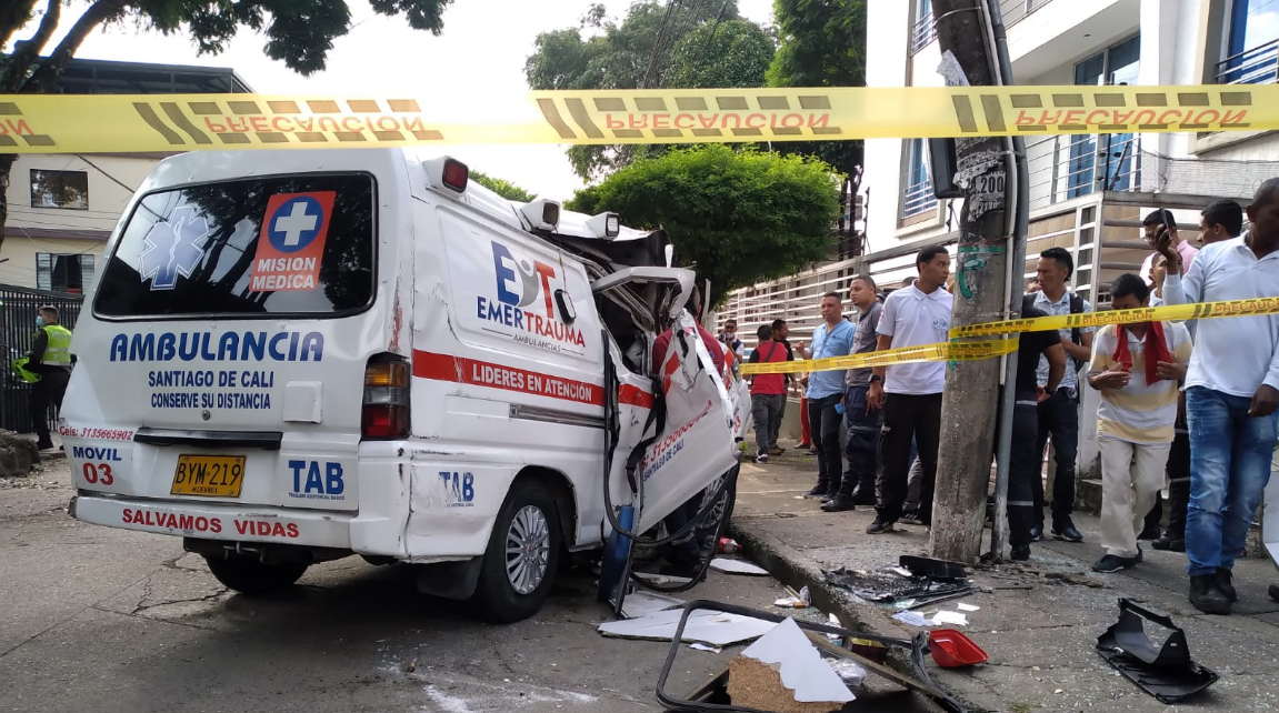 Accidentalidad de ambulancias en Cali 
Twitter - @Jorgeivanospina