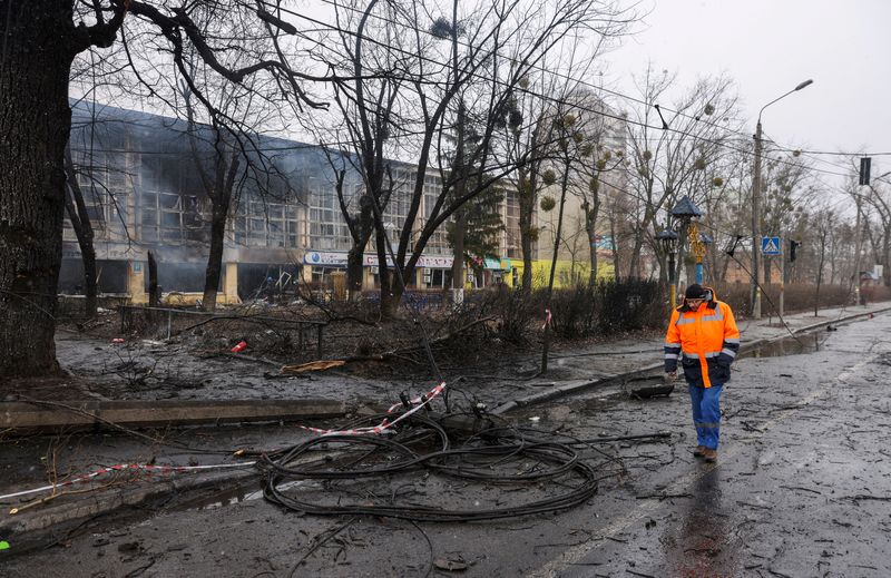Asedio ruso en la capital ucraniana (REUTERS/Umit Bektas/Foto de Archivo)