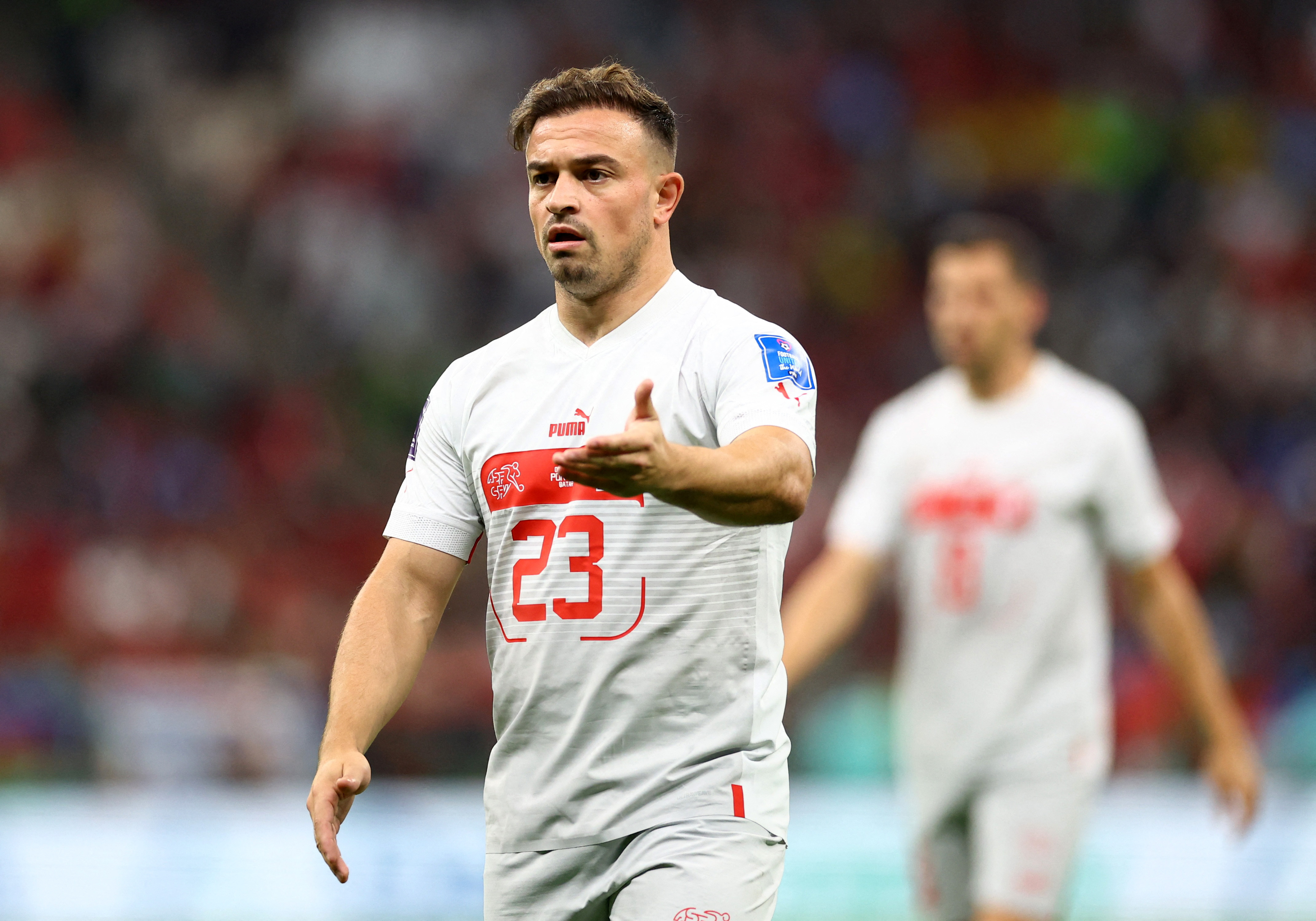 Xherdan Shaqiri ejecutó un gran tiro libre que pudo haber sido el empate de Suiza ante Portugal (REUTERS/Carl Recine)