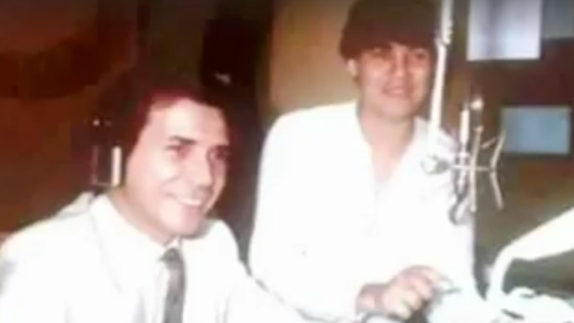 Marcelo Tinelli y Juan Alberto Badía en la radio, antes del salto a la televisión