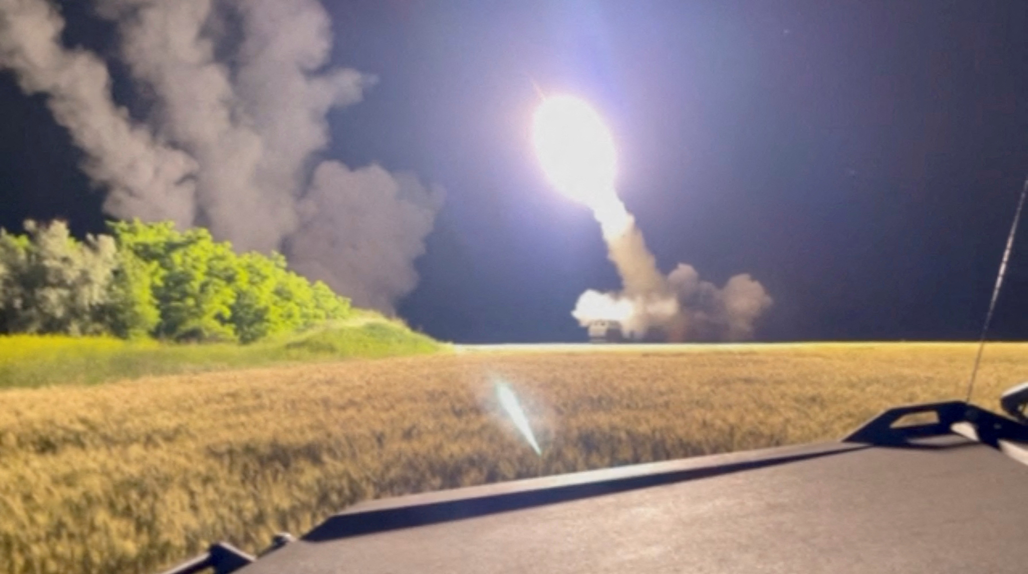 Cohete lanzado en Ucrania con el sistema HIMARS