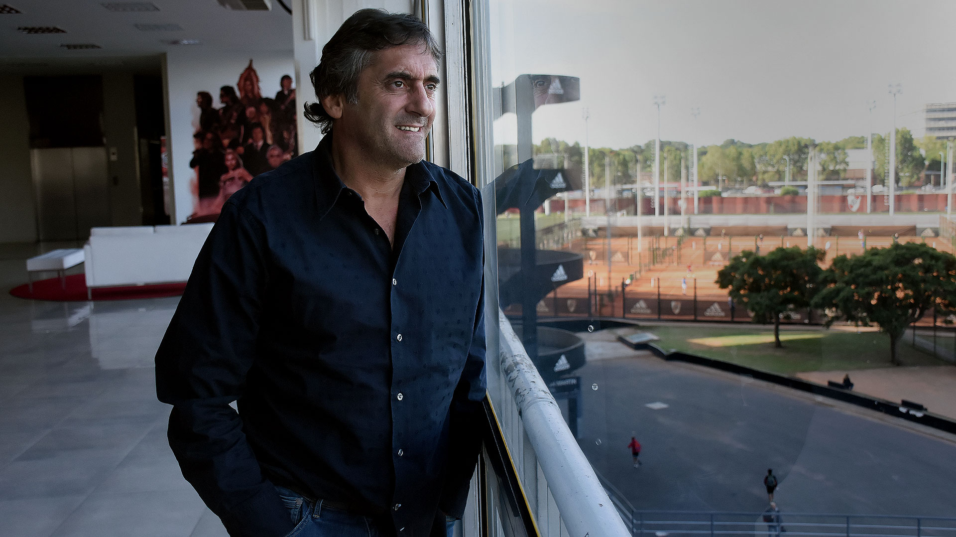 Francescoli en River, donde continúa trabajando en el club que lo vio debutar en Argentina (Nicolás Stulberg)