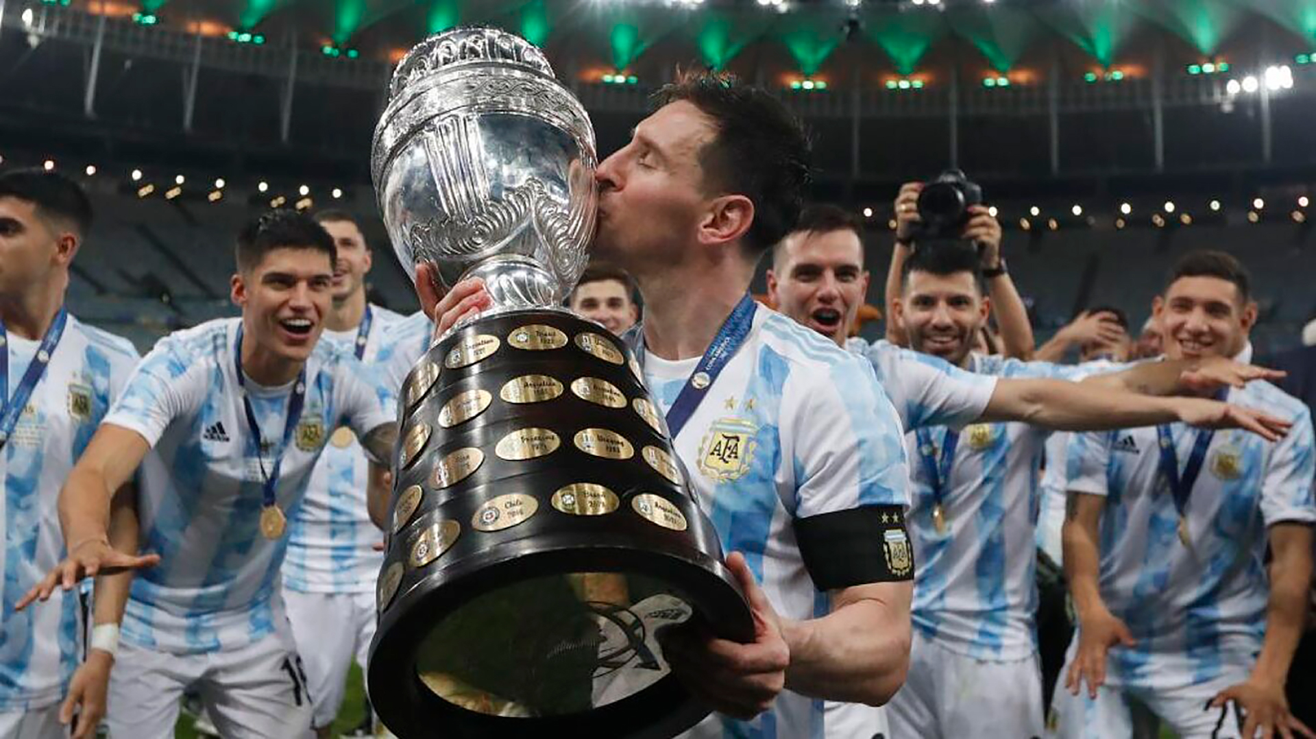 Lionel Messi, con la ansiada Copa América