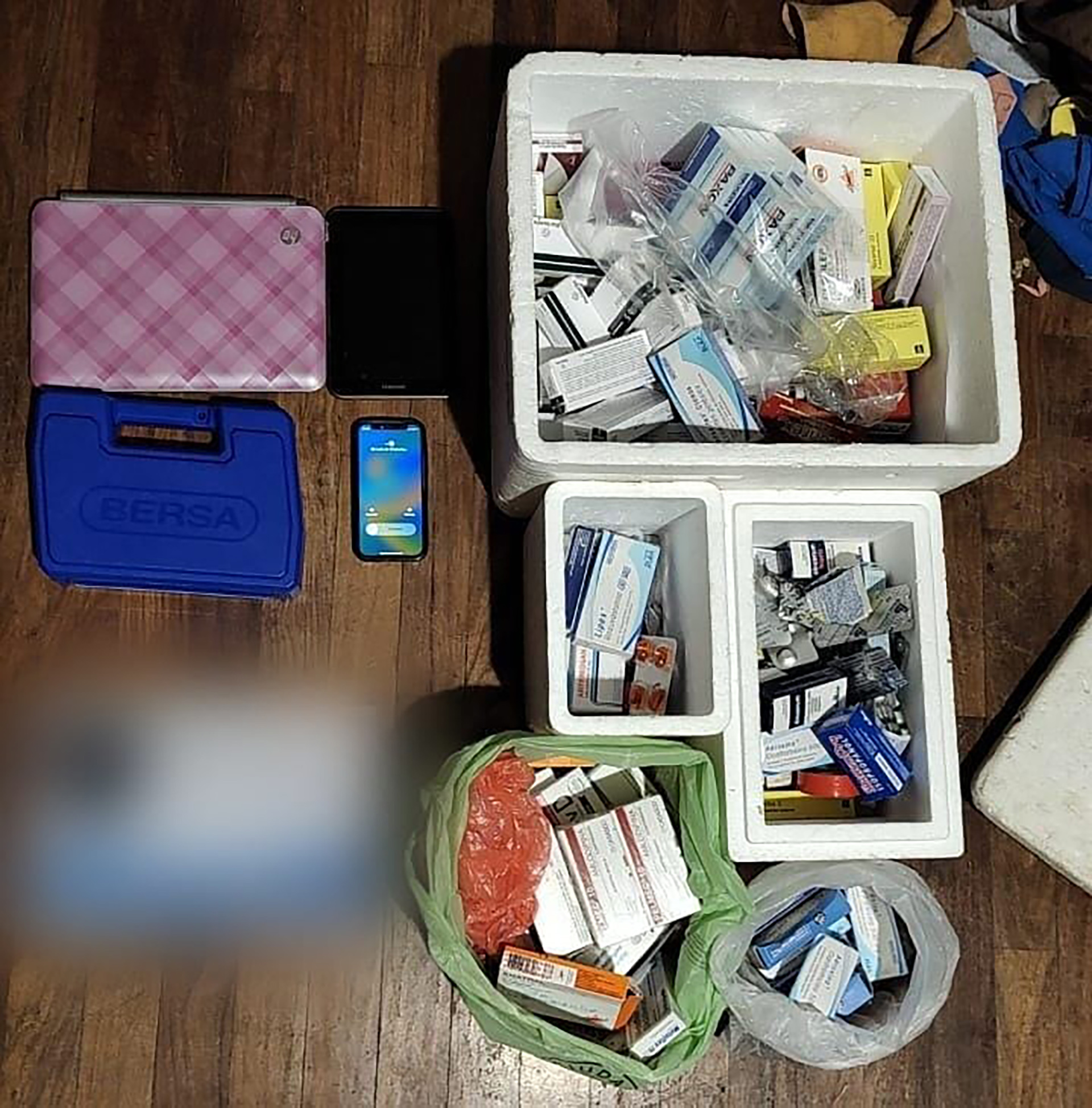 Los medicamentos que robaron los delincuentes y los que le hallaron en su casa