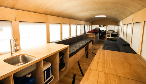 Cómo transformar un colectivo en una Tiny House de madera