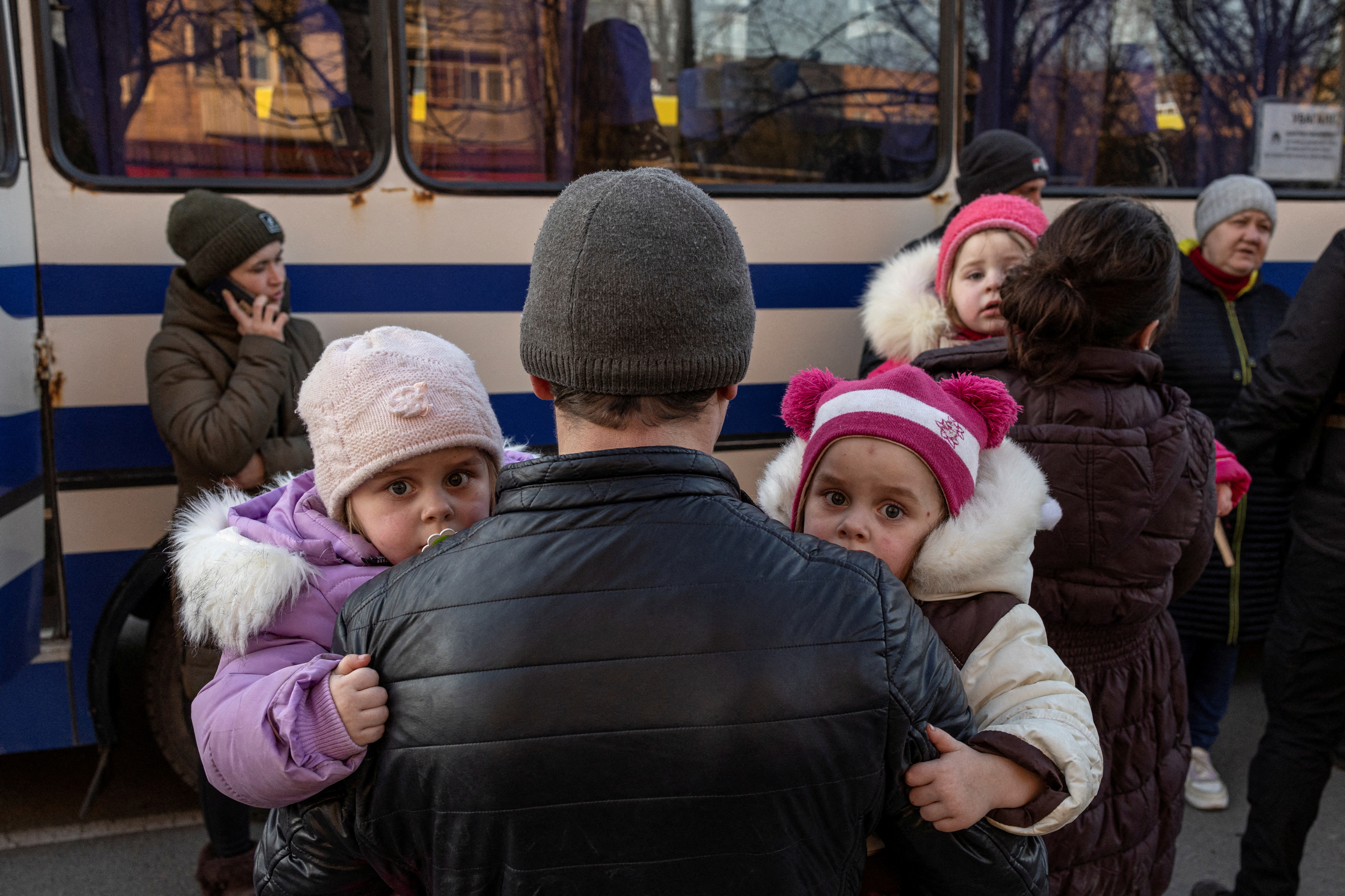 Evacuados cerca de Kiev (Reuters)