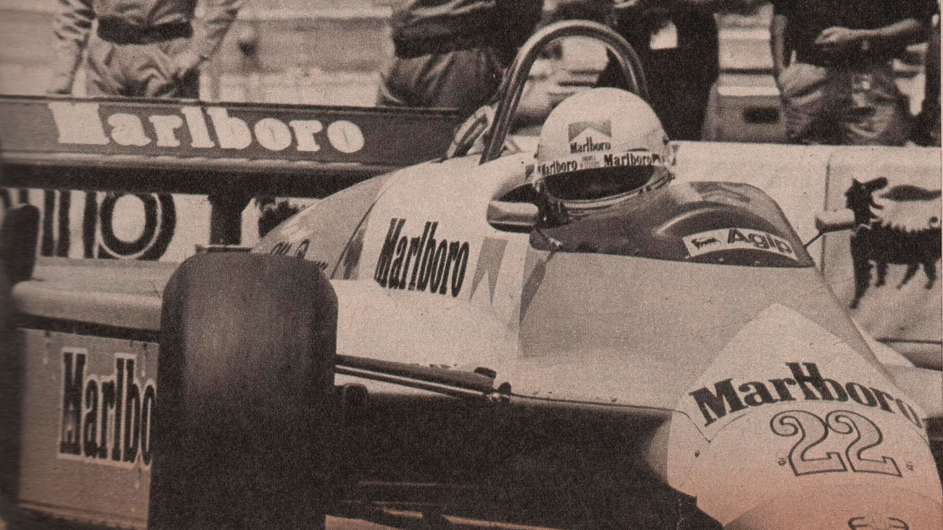 Andrea de Cesaris fue protagonista con su Alfa Romeo. El italiano se quedó sin nafta, pero terminó tercero (Archivo CORSA)