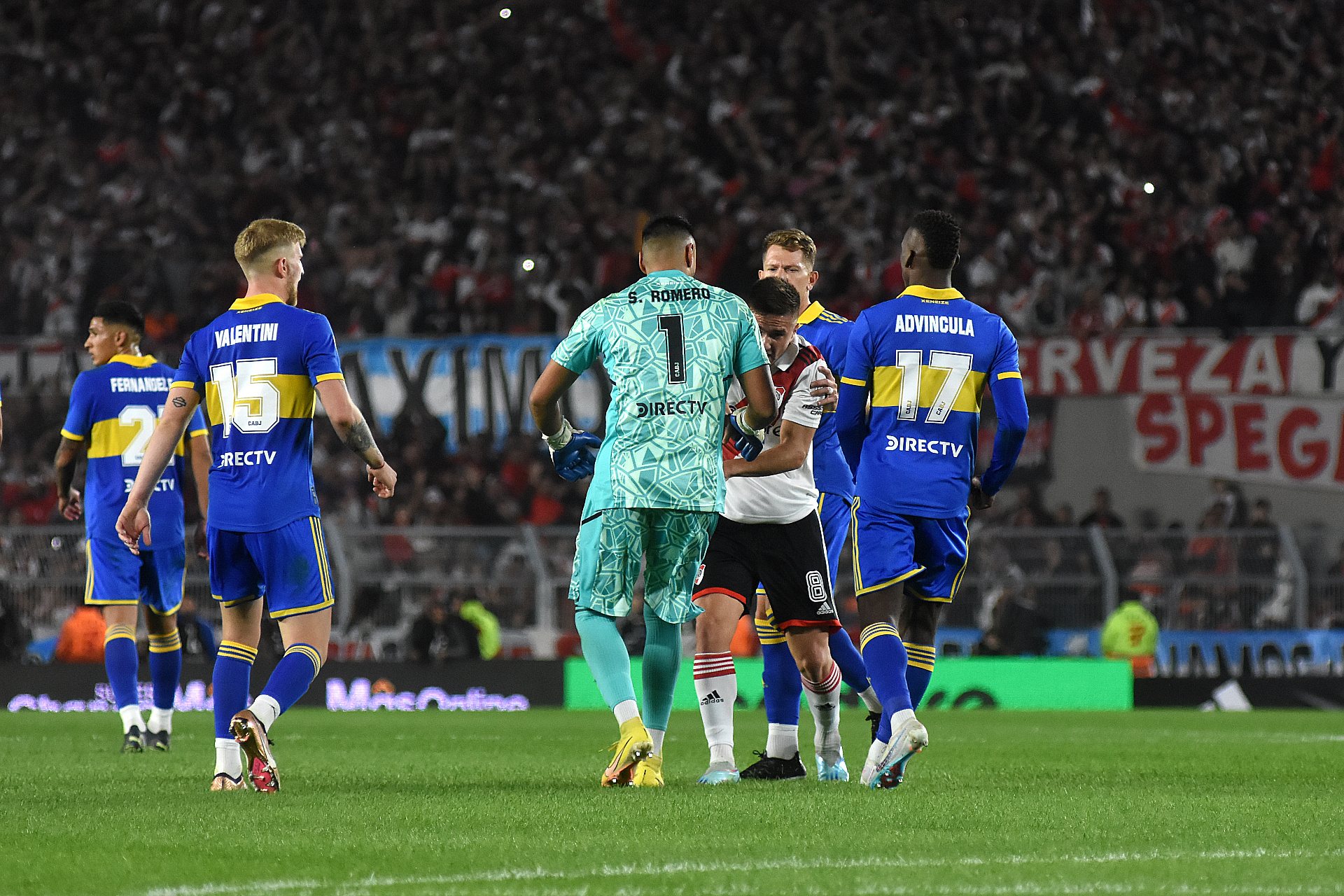 Chiquito Romero estalló de bronca por la actitud de Palavecino en el festejo de gol (Nicolás Stulberg)