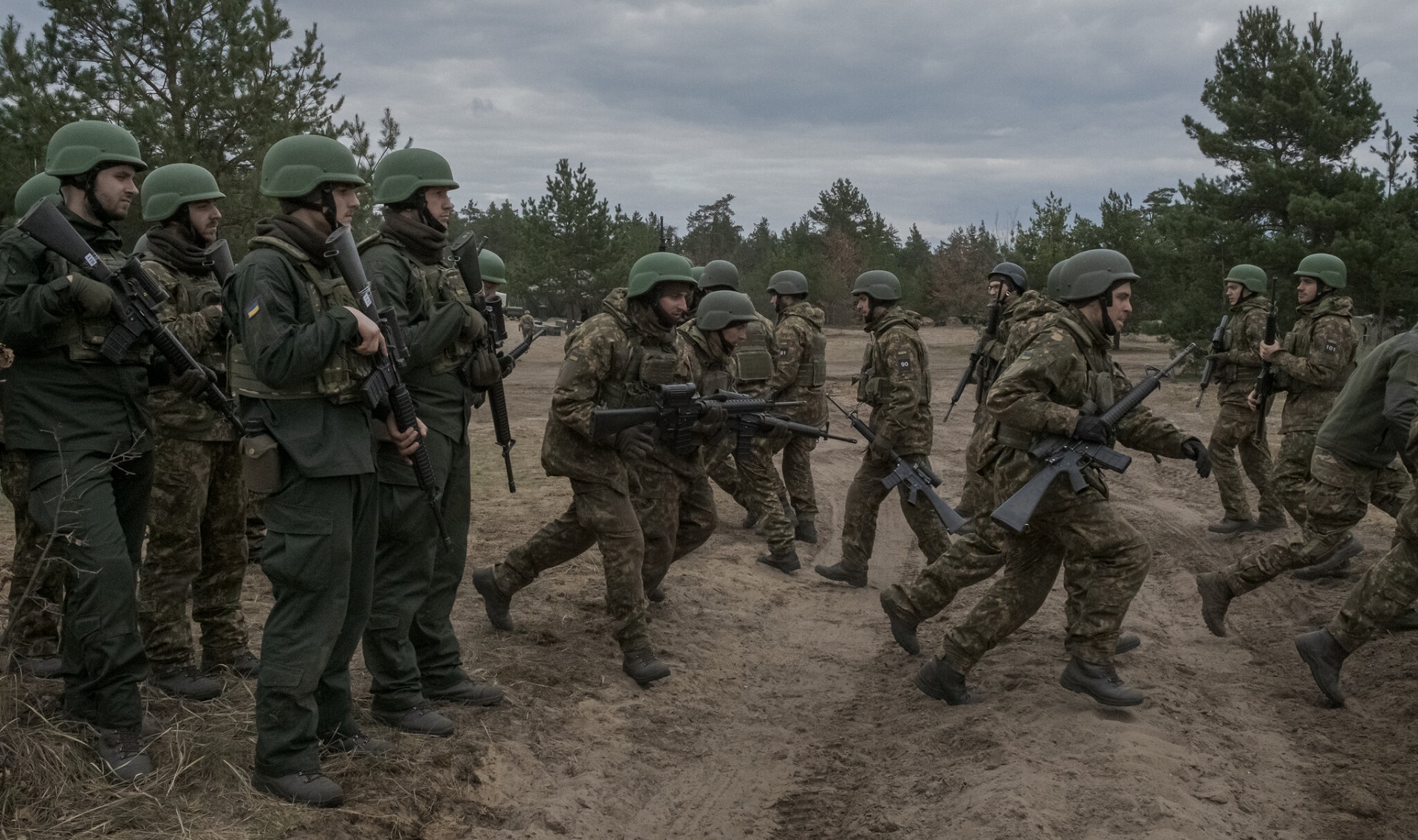 Brigadas de combate ucranianas (Mauricio Lima)