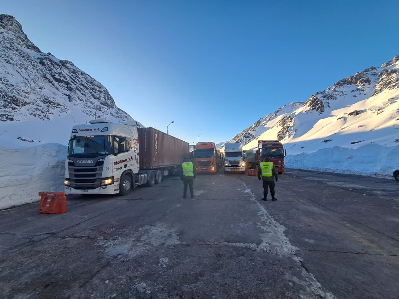 Reabri&oacute; el Paso Cristo Redentor: miles de camiones cruzaron la frontera, pero todav&iacute;a no se habilitar&aacute; para autos