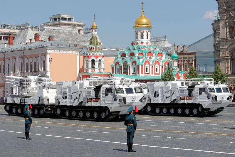 FILE PHOTO: Russian Pantsir-SA missile and artillery weapons systems (REUTERS/Maxim Shemetov)