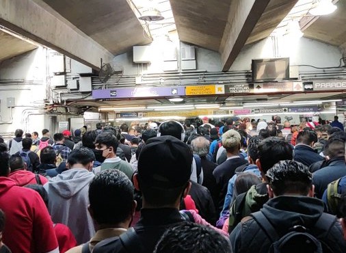 Otra vez el Metro CDMX: reportaron retrasos de hasta media hora en las Líneas 9 y A 