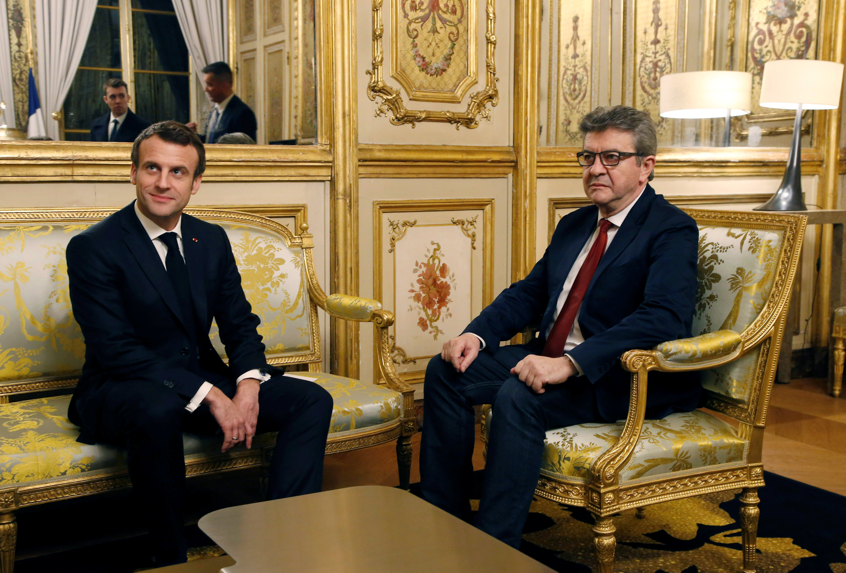Emmanuel Macron et Jean-Luc Mélenchon au Palais de l'Elysée.  Les macronistes estiment qu'une union de la gauche permettrait de polariser et de reconquérir l'électeur réformiste et écologiste qui ne suit pas les options radicalisées