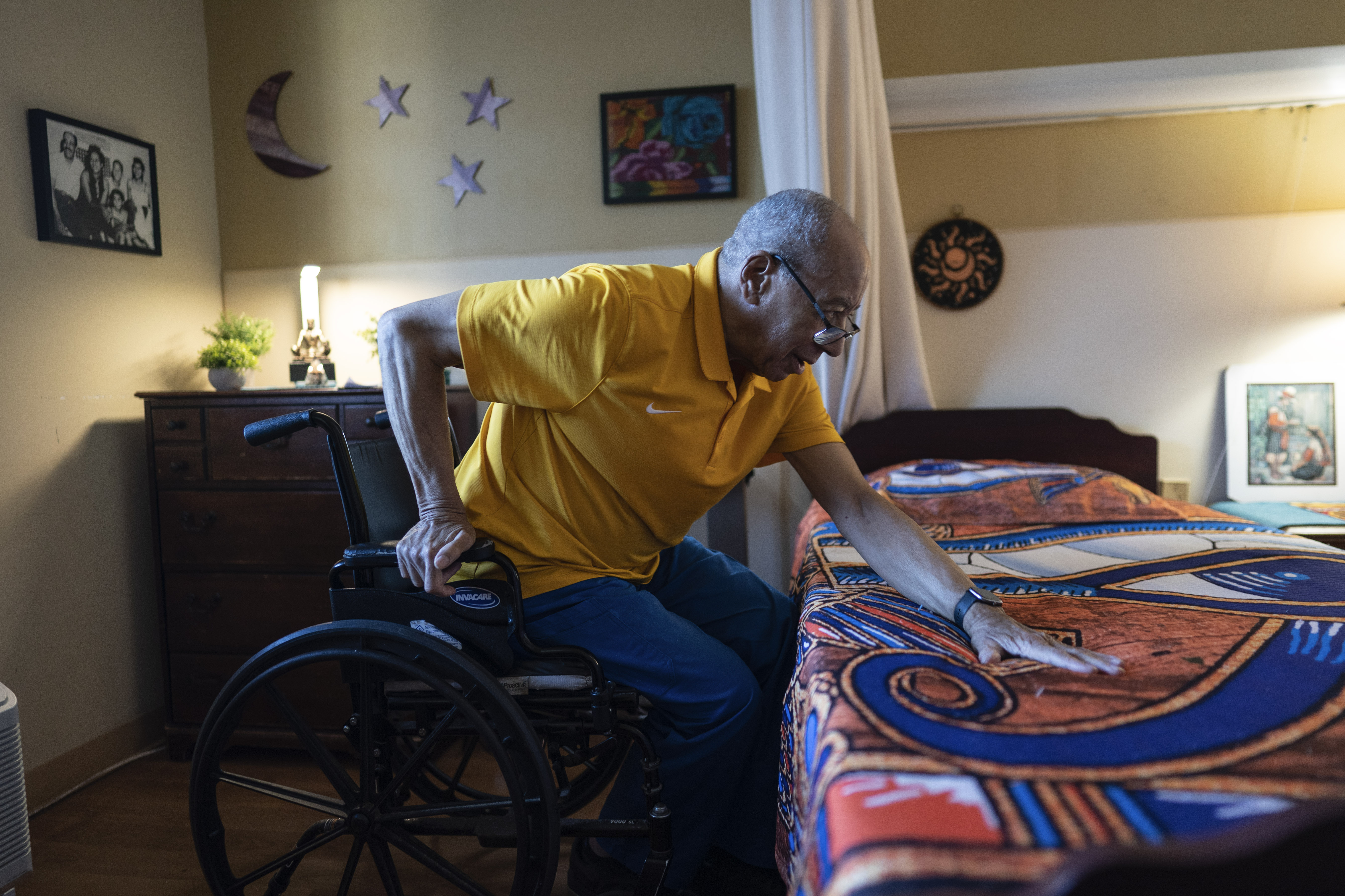 Miles de hogares con ancianos cayeron bajo la línea de la pobreza en los últimos años. (AP)