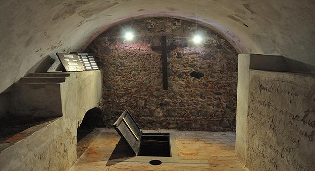 Cripta, osario y pudridero del actual museo obispo San Alberto, ciudad de Córdoba