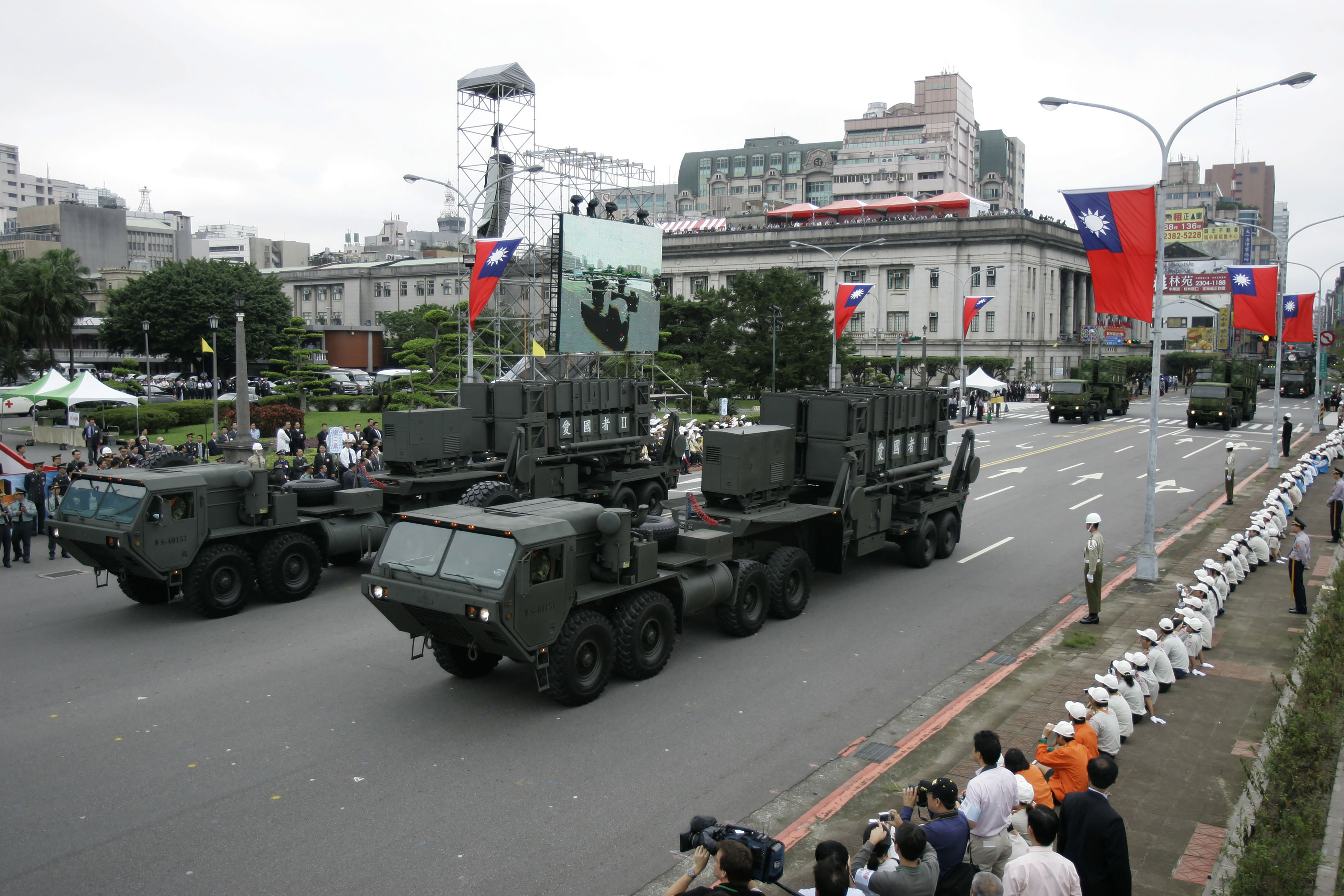 Taiwan has state-of-the-art weapons provided by Washington, although they are scarce compared to the large Chinese arsenal (AP)