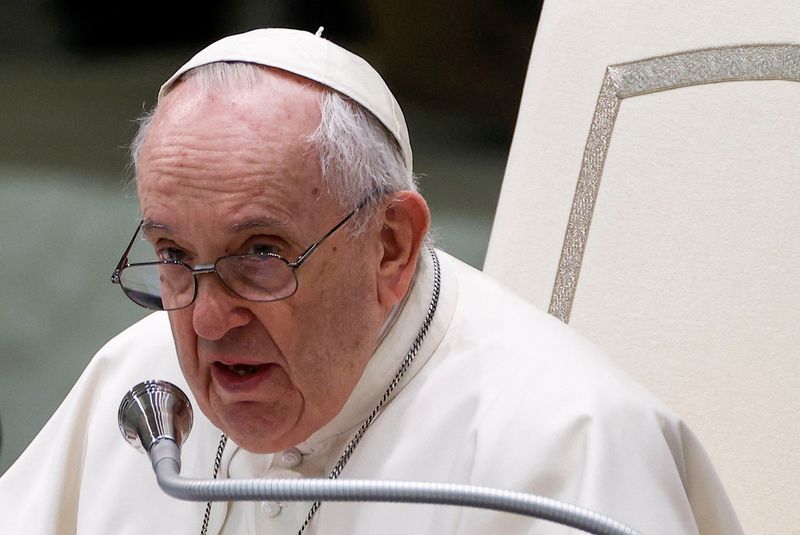 Paus mengatakan dia patah hati dengan pembantaian di Texas dan mengutuk perdagangan senjata yang tidak terkendali