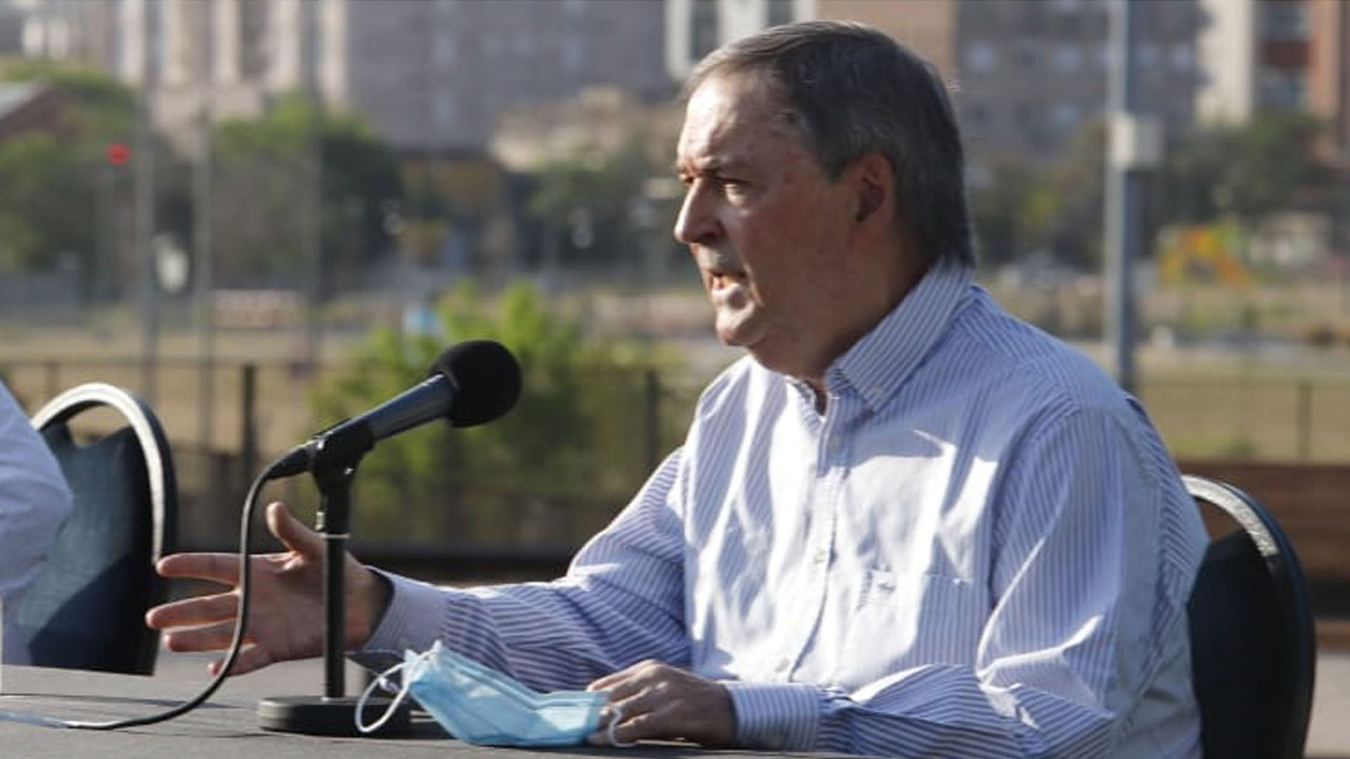 El gobernador Juan Schiaretti negocia un canje de deuda