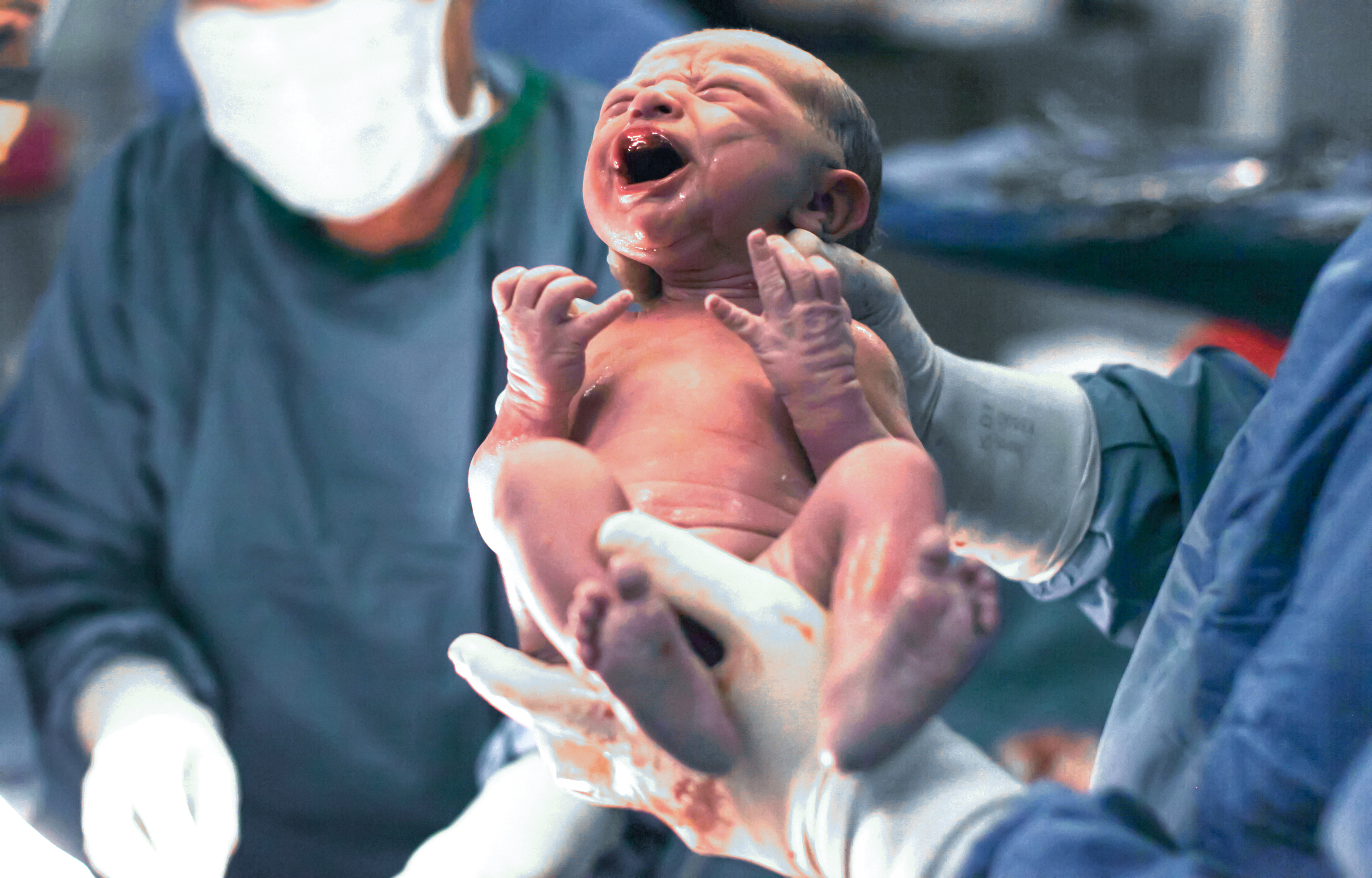 Pese a que algunas practicas realizadas en el parto respetado son cuestionadas, se ha comprobado científicamente a que ayudan a que el dolor sea menor y no exista un trauma después (Foto: Getty Images)