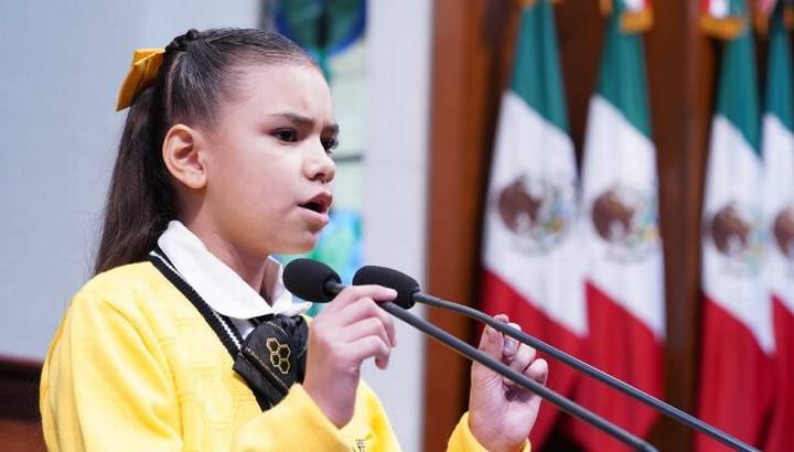 Children's deputy Ximena Urías Arias lamented that during the pandemic children received blows instead of hugs (Photo: Sinaloa Congress)
