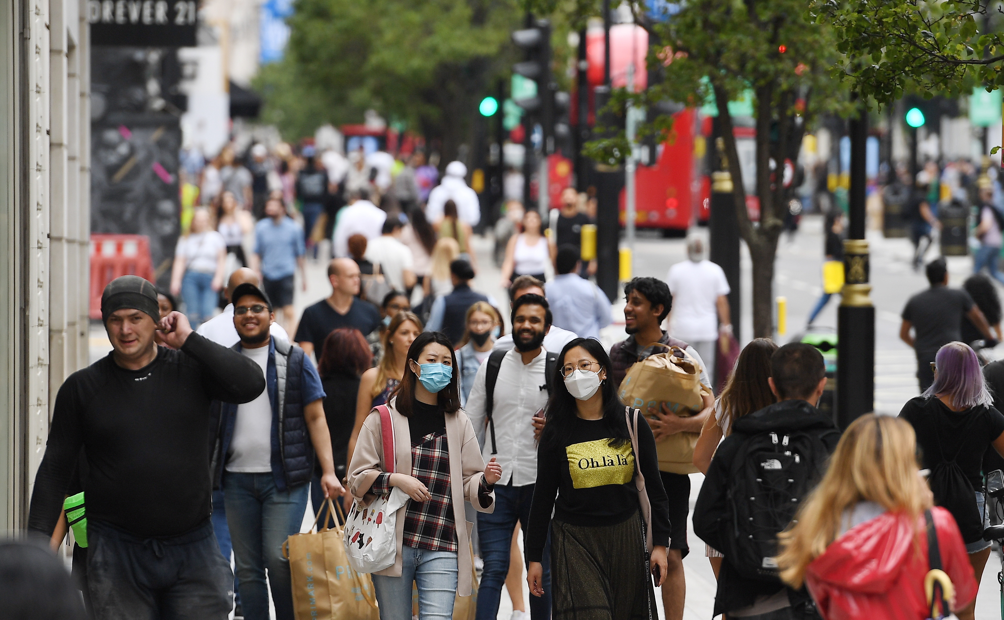 El avance de la variante india clasificada por la OMS como Delta amenaza el desconfinamiento en el Reino Unido (Foto: EFE/EPA/ANDY RAIN/Archivo)