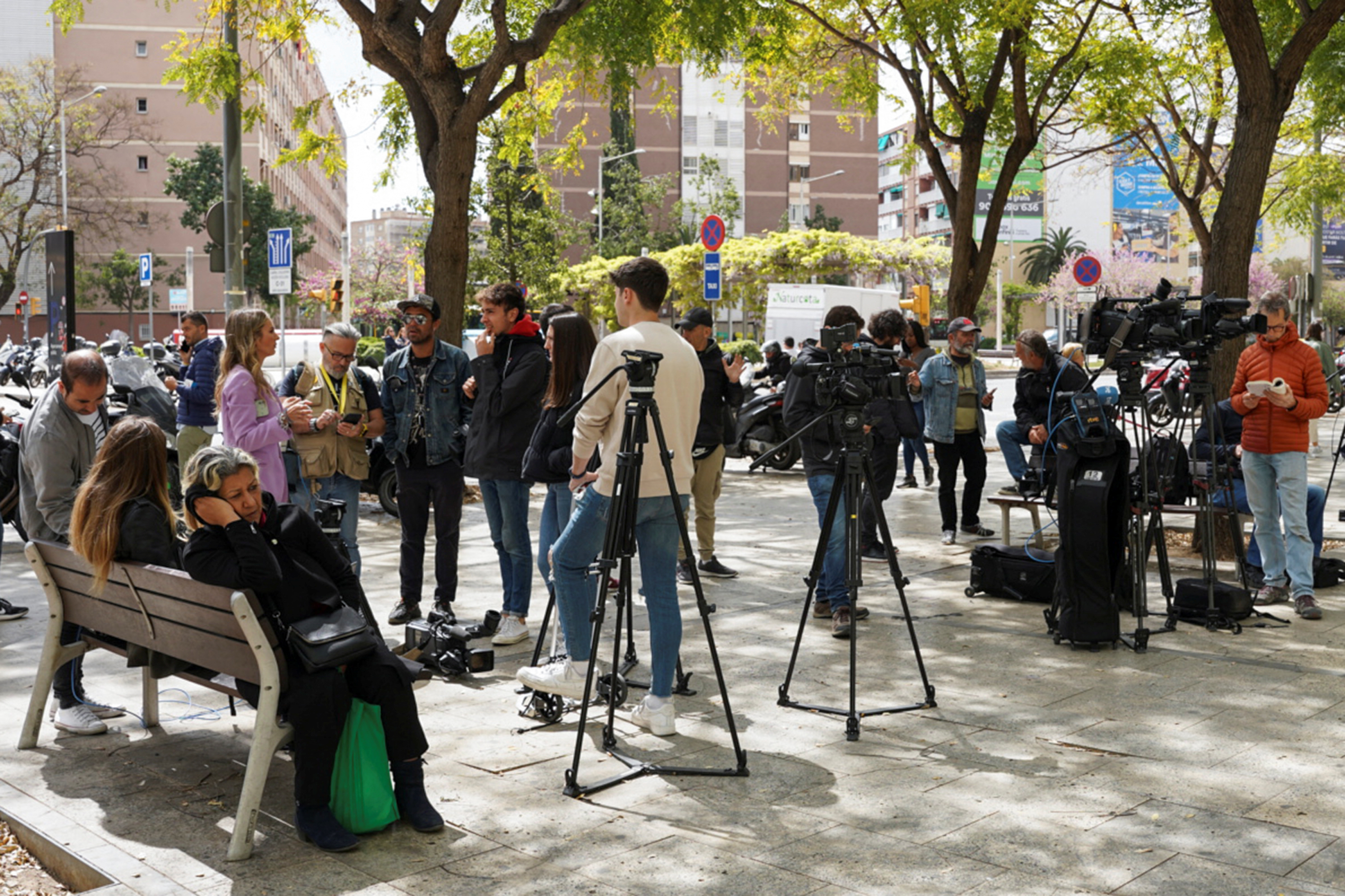 Dani Alves llegó dos horas más tarde a declarar (Reuters)