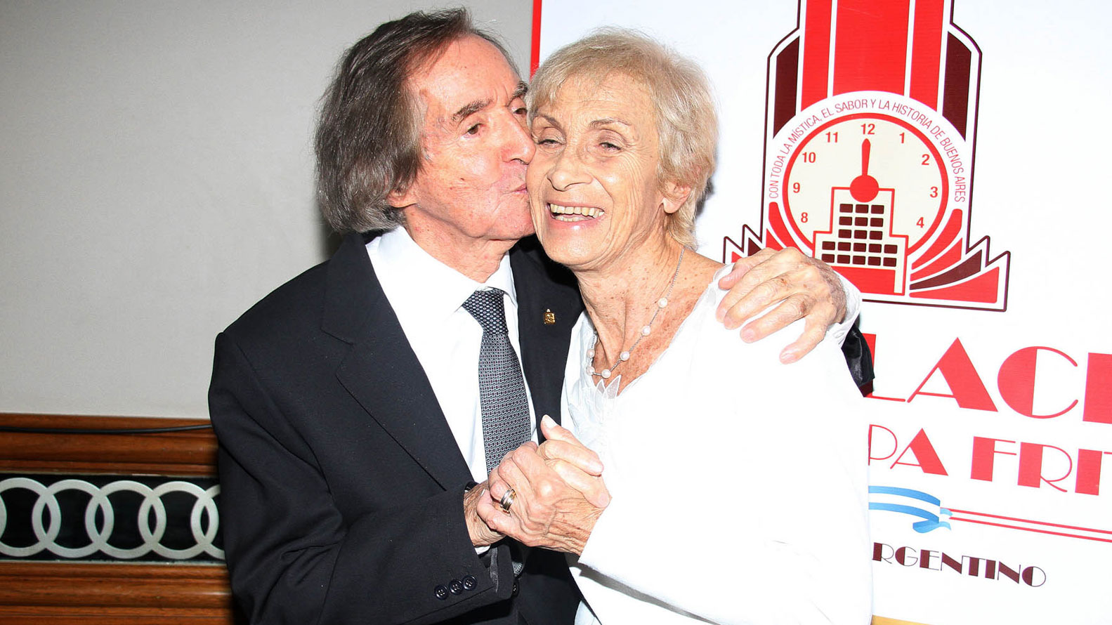 Carlitos Balá y Martha Venturiello se conocieron en una boda a mediados de los 50 y desde ahí no se separaron más