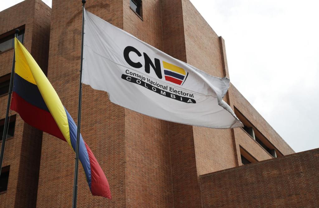 CNE llama la atención de los medios comunicación para cubrir con “equilibrio y pluralismo” las campañas presidenciales