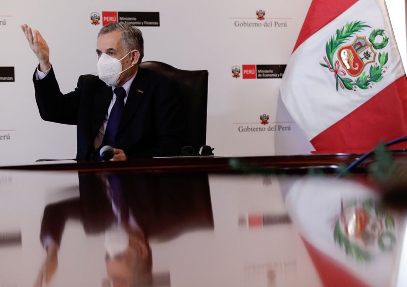 El ministro de Economía de Perú, Pedro Francke, en entrevista con Reuters, Lima, Perú, 9 agosto 2021.
REUTERS/Ángela Ponce