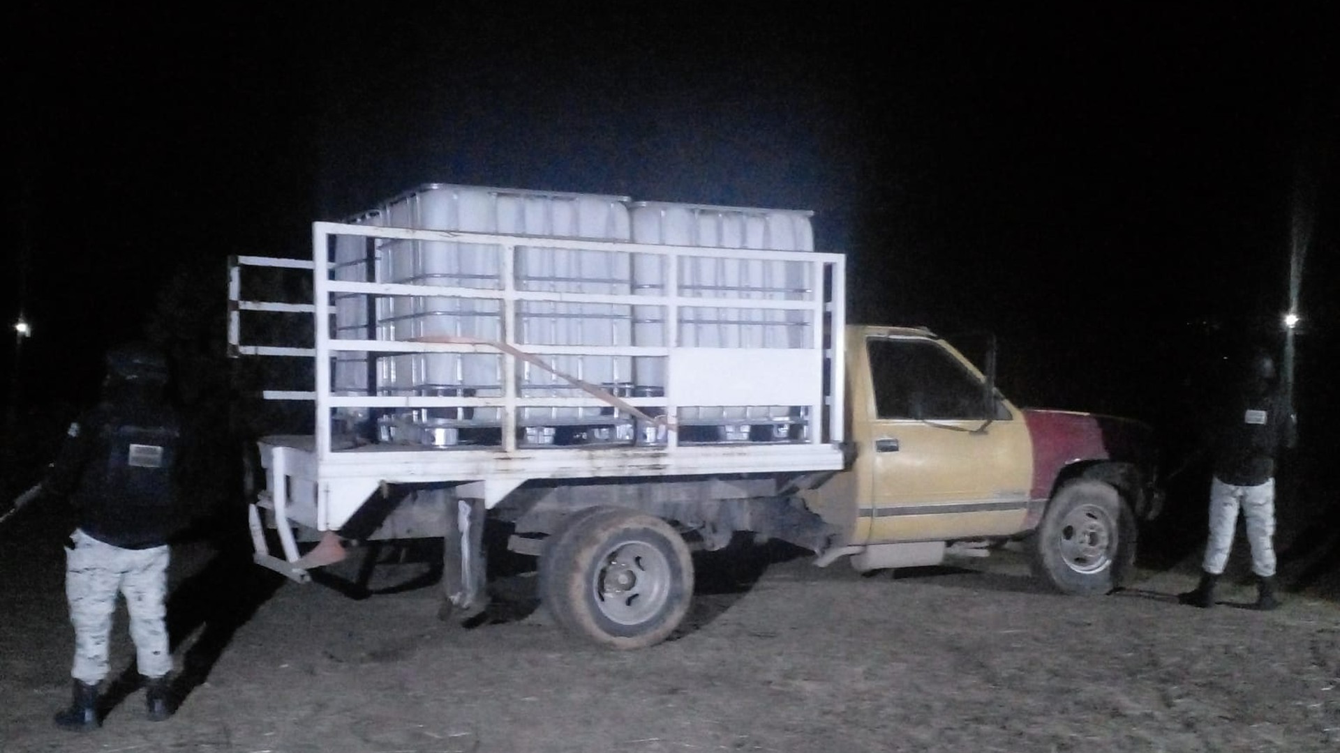 Aseguraron 7 tomas clandestinas y una camioneta de huachicol en Hidalgo