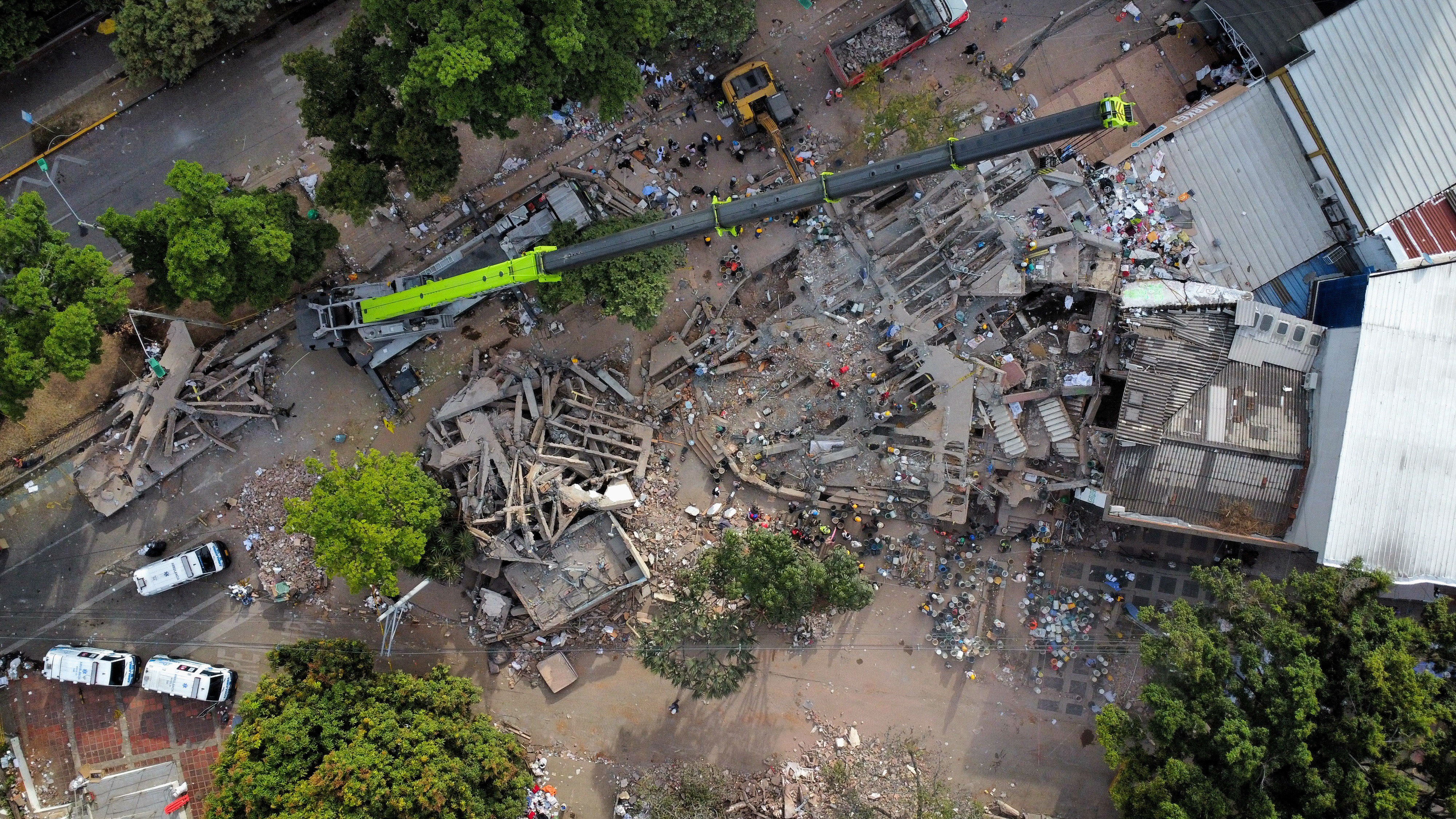 Ecuador recoge ayuda humanitaria para los damnificados por el terremoto en Colombia