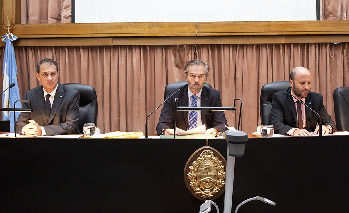 Javier Carbajo, Gustavo Hornos y Mariano Borinsky, los jueces de la Cámara Federal de Casación Penal que revisarán el fallo de hoy