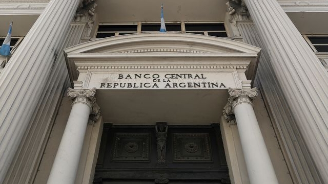 IMAGEN DE ARCHIVO. Vista de la fachada del Banco Central de la República Argentina, en Buenos Aires, Argentina. REUTERS/Agustin Marcarian