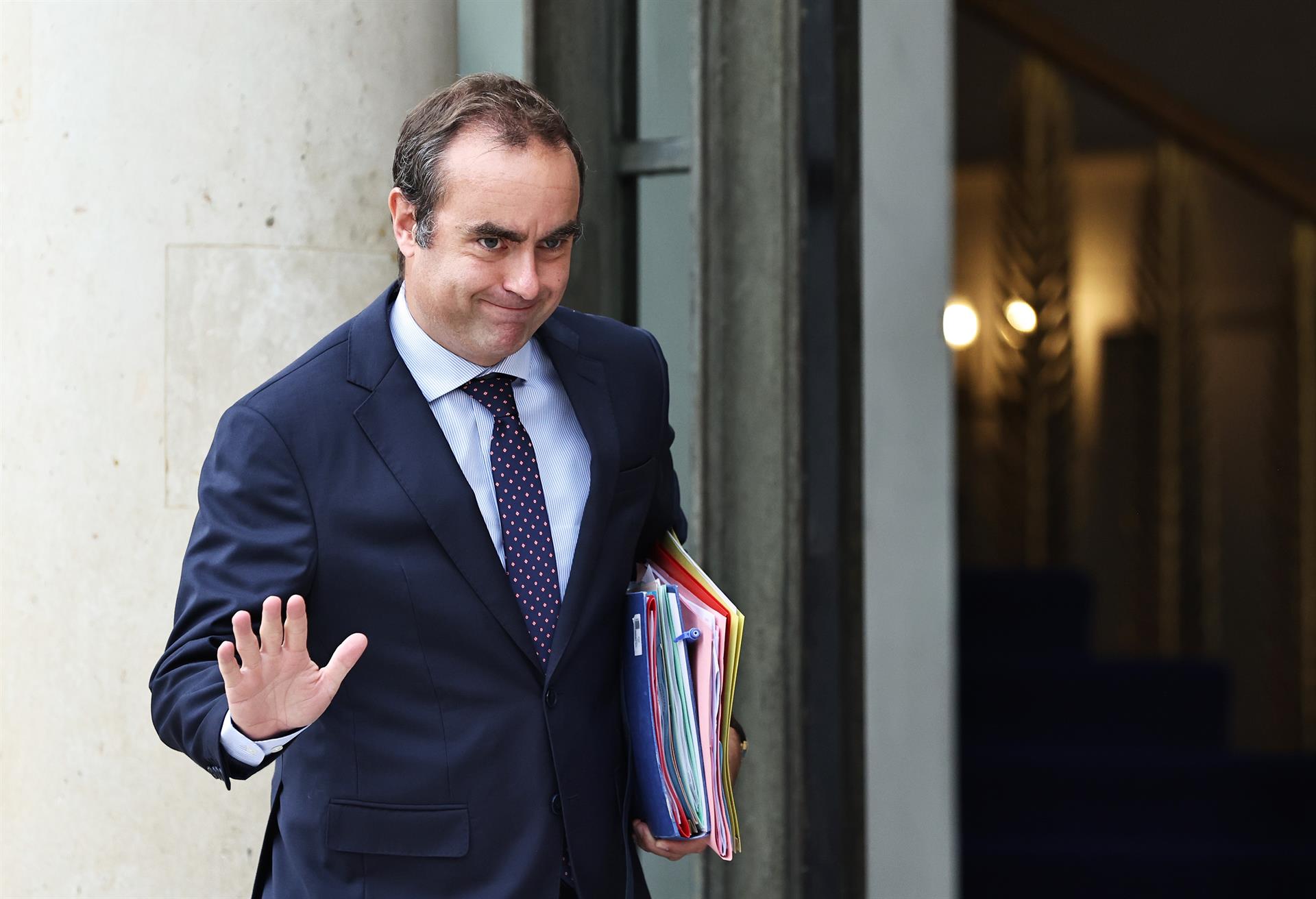 La ANMAT quitó la habilitación a otro laboratorio por contar con productos aprobados