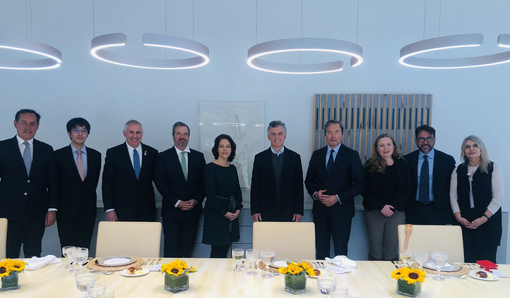 El embajador Ulrich Sante publicó en Twitter la foto del encuentro de los diplomáticos del G7 con Mauricio Macri