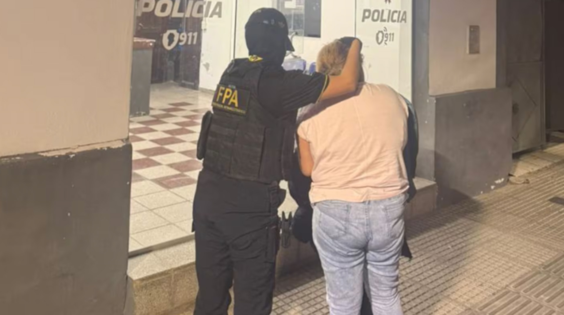 Detuvieron a una pareja narco en C&oacute;rdoba e incautaron 100 dosis de coca&iacute;na