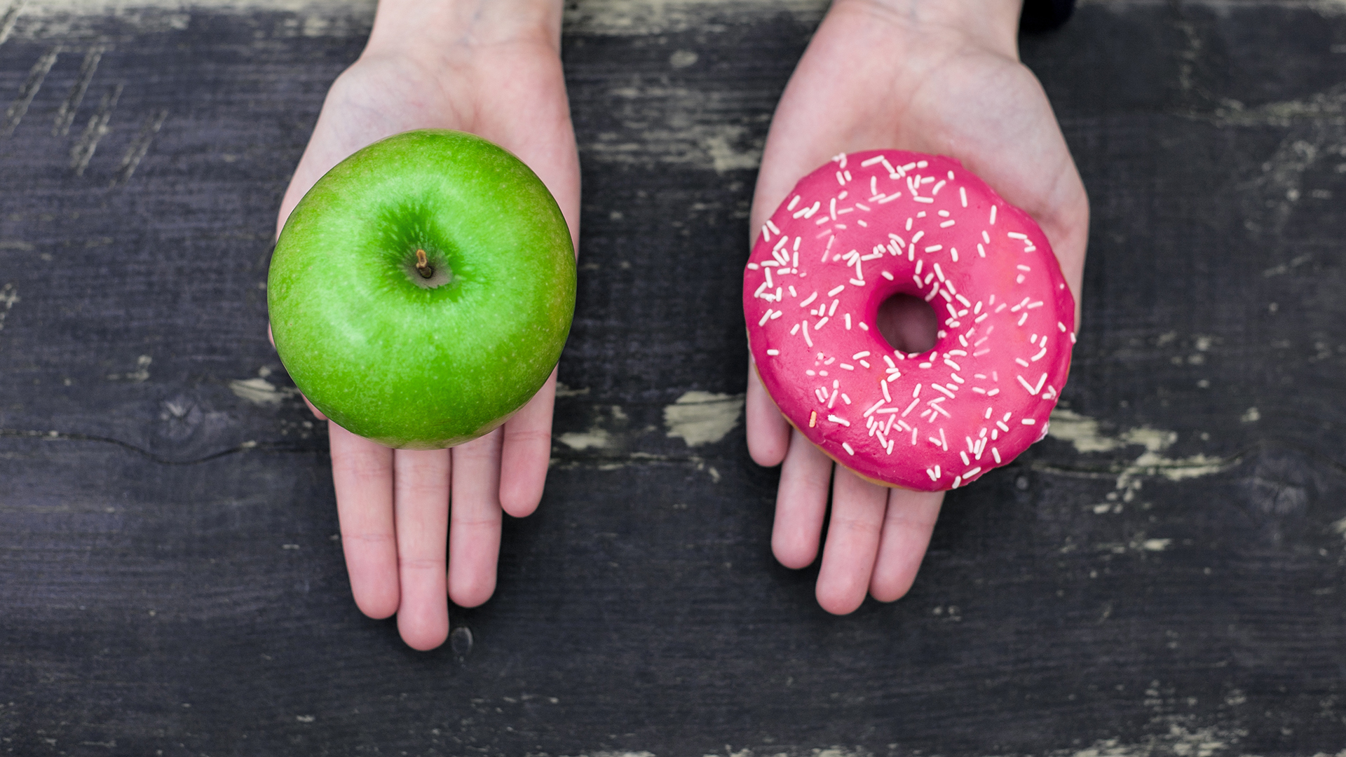 Un estudio en los Estados Unidos demostró cómo el cuerpo humano reacciona de manera diferente cuando consume alimentos integrales ricos en fibra en comparación con la comida chatarra de los procesados y los ultraprocesados (Getty)