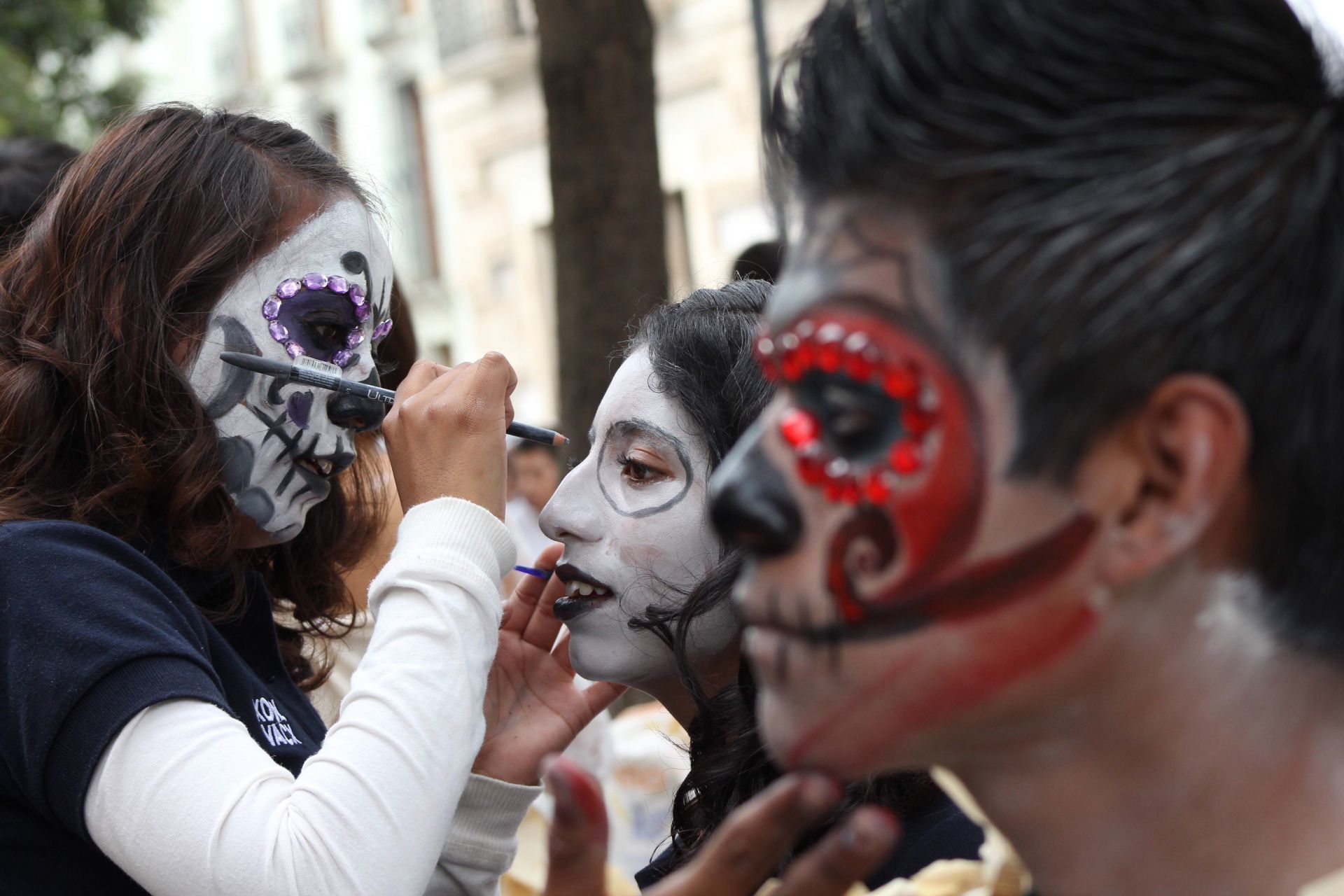 Filipinas también festeja el día de todos los Muertos, una clara visión de la mezcla de culturas. FOTO: ARTURO PÉREZ ALFONSO /CUARTOSCURO.COM
