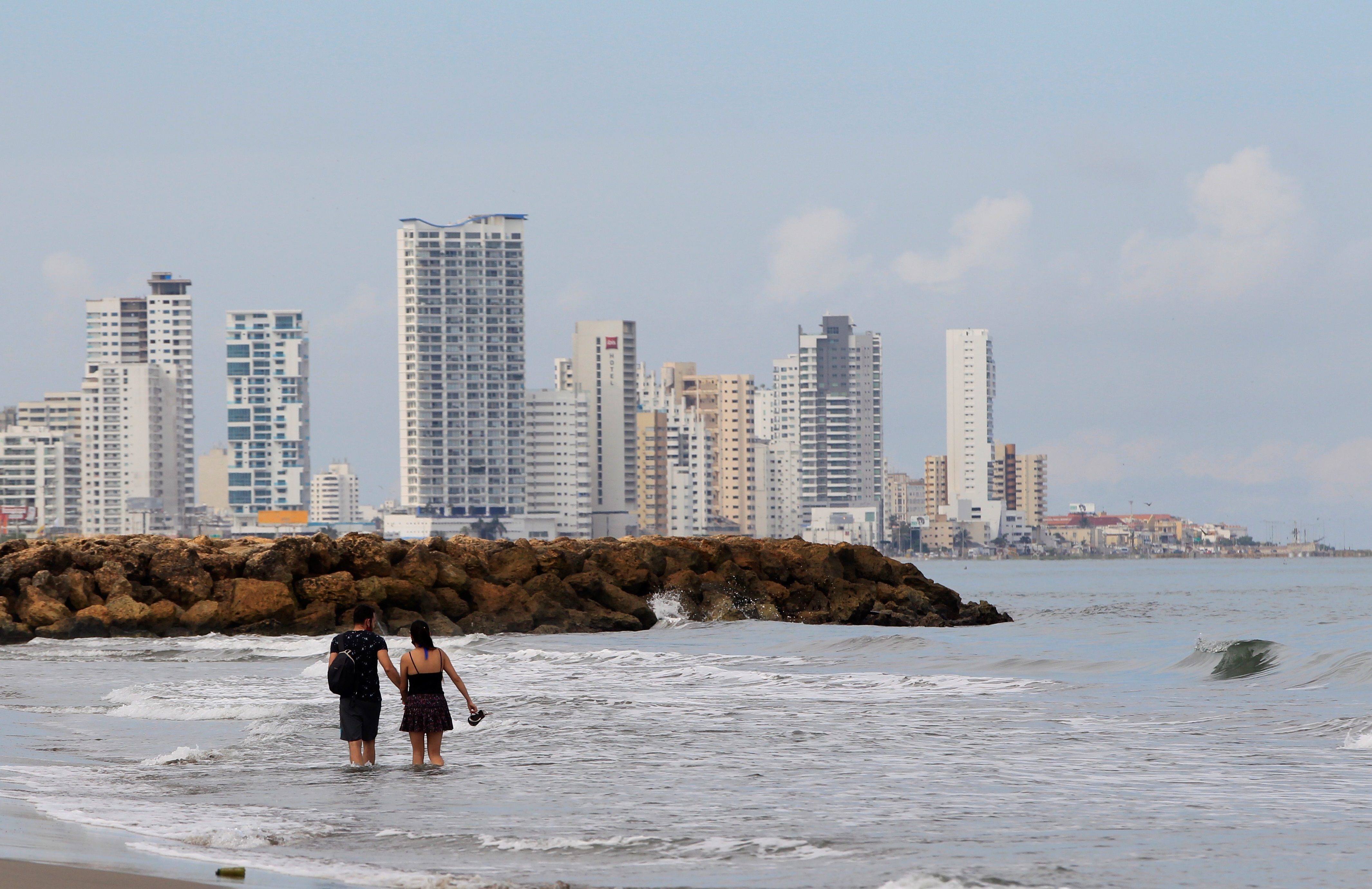 Un muerto y un desaparecido en las playas de Cartagena 