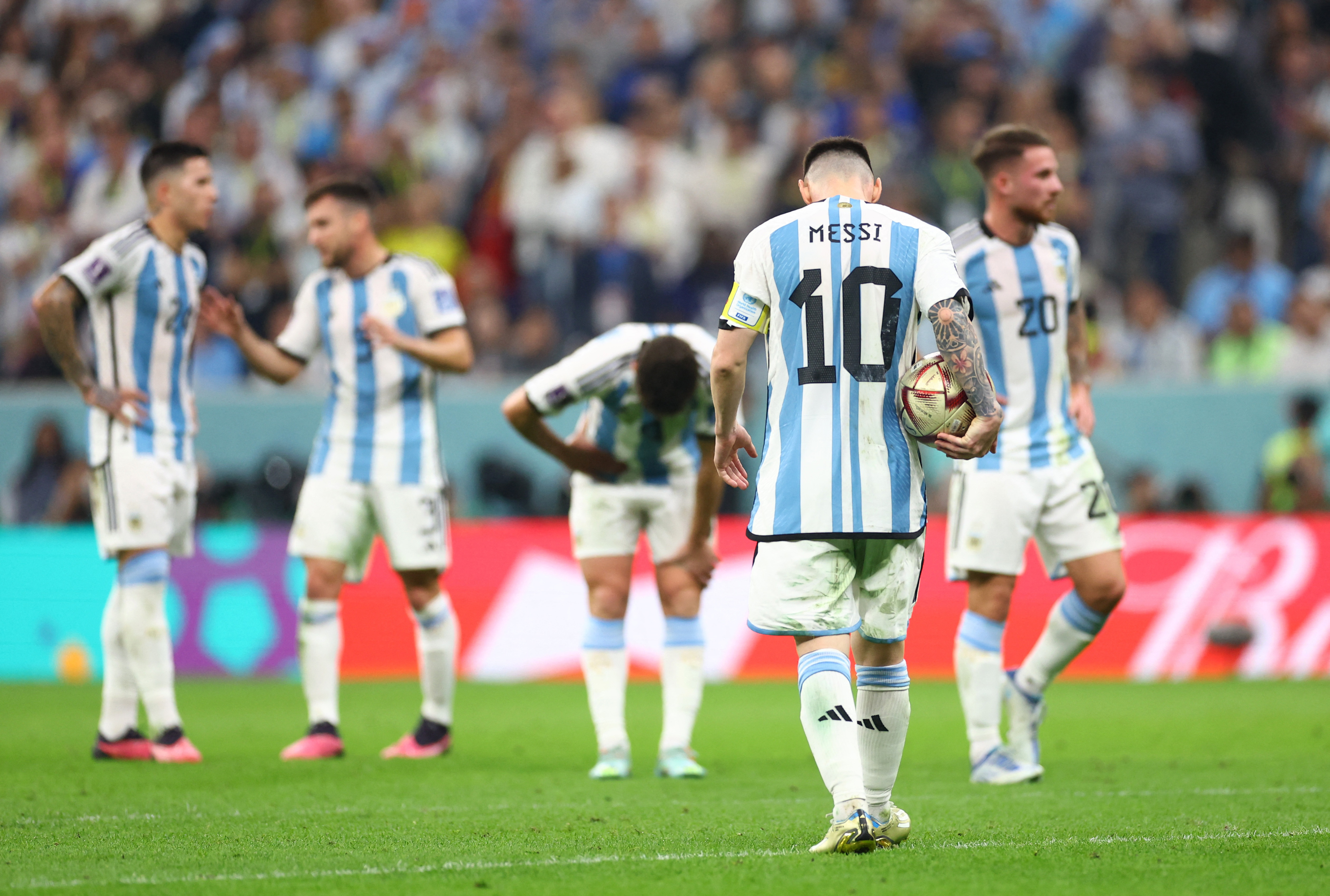 Messi, siempre con la pelota (REUTERS/Carl Recine)