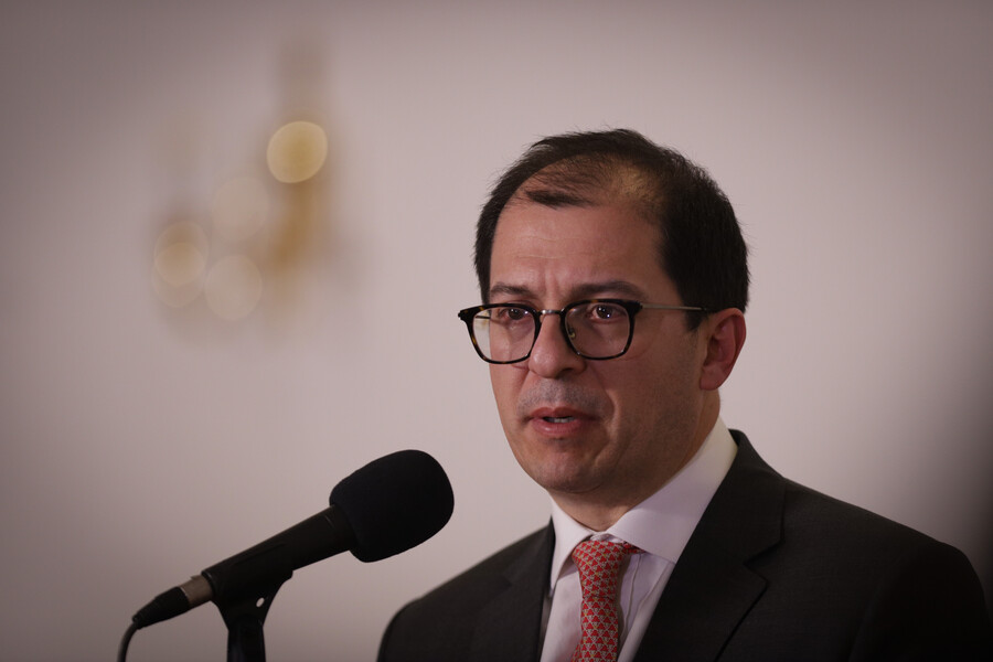 Francisco Barbosa arremetió otra vez contra la ley de sometimiento :”El Fiscal General no necesita despacho en el Palacio de Nariño”