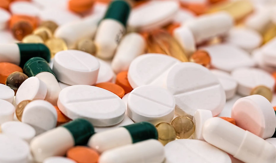 A medida que transcurren los años, las personas consumen una mayor cantidad de medicamentos / ESPAÑA EUROPA ANDALUCÍA SALUD
JUNTA DE ANDALUCÍA
