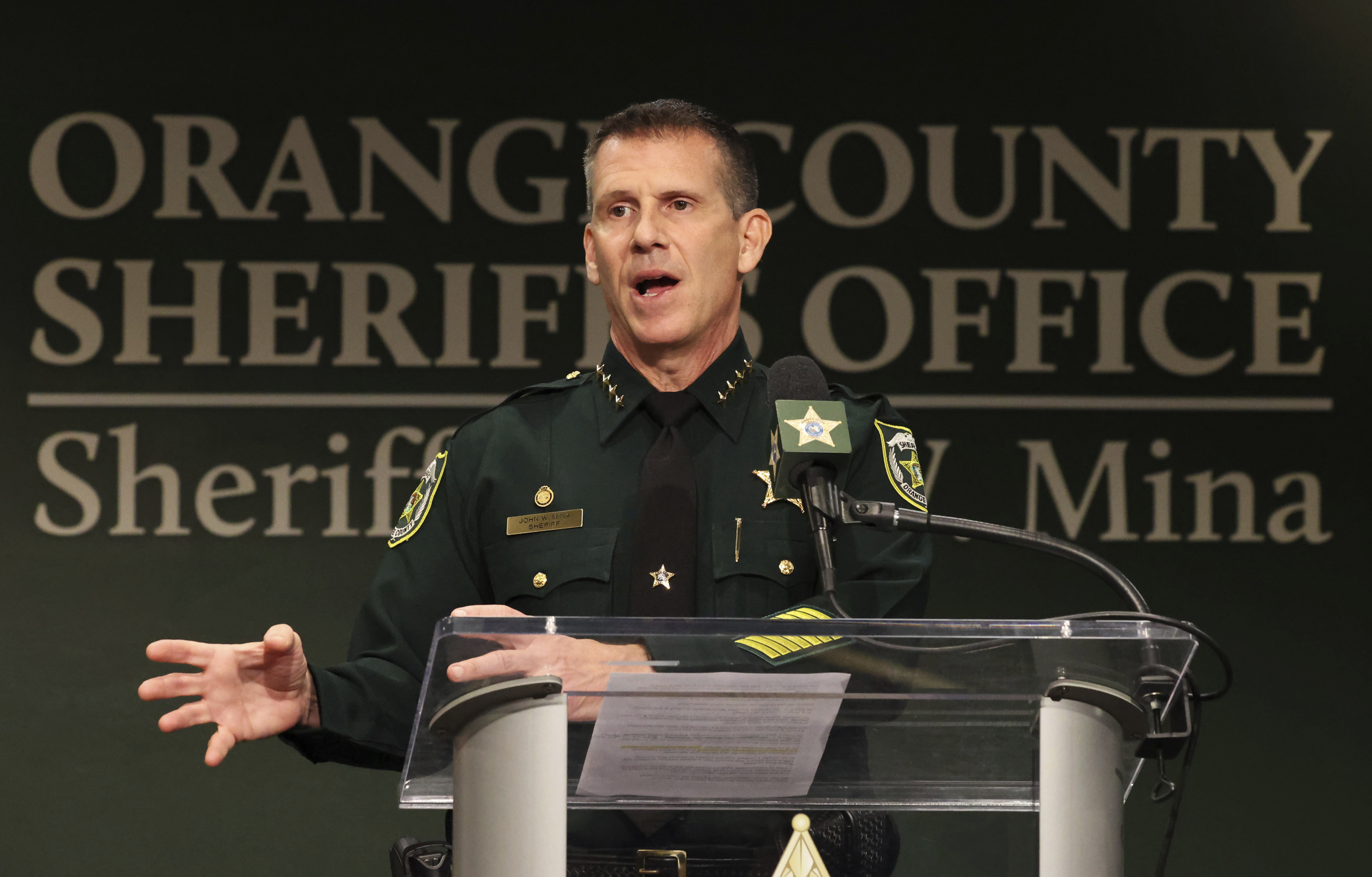 El Sheriff de Orange County John Mina (Ricardo Ramirez Buxeda/Orlando Sentinel via AP)