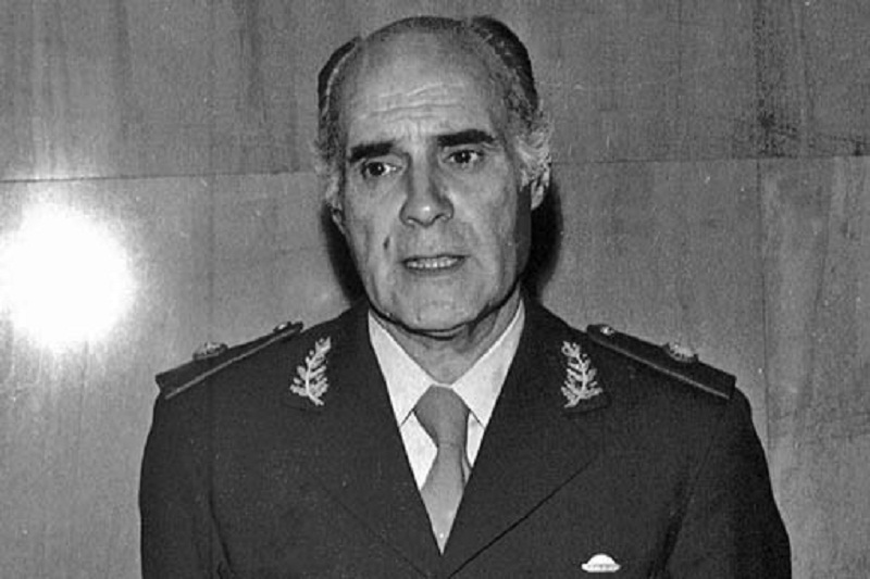 Ramón Camps, luego uno de los más sanguinarios represores de la dictadura militar del 76, fue el vocero de la autodenominada "Revolución Argentina" que derrocó a Illia.