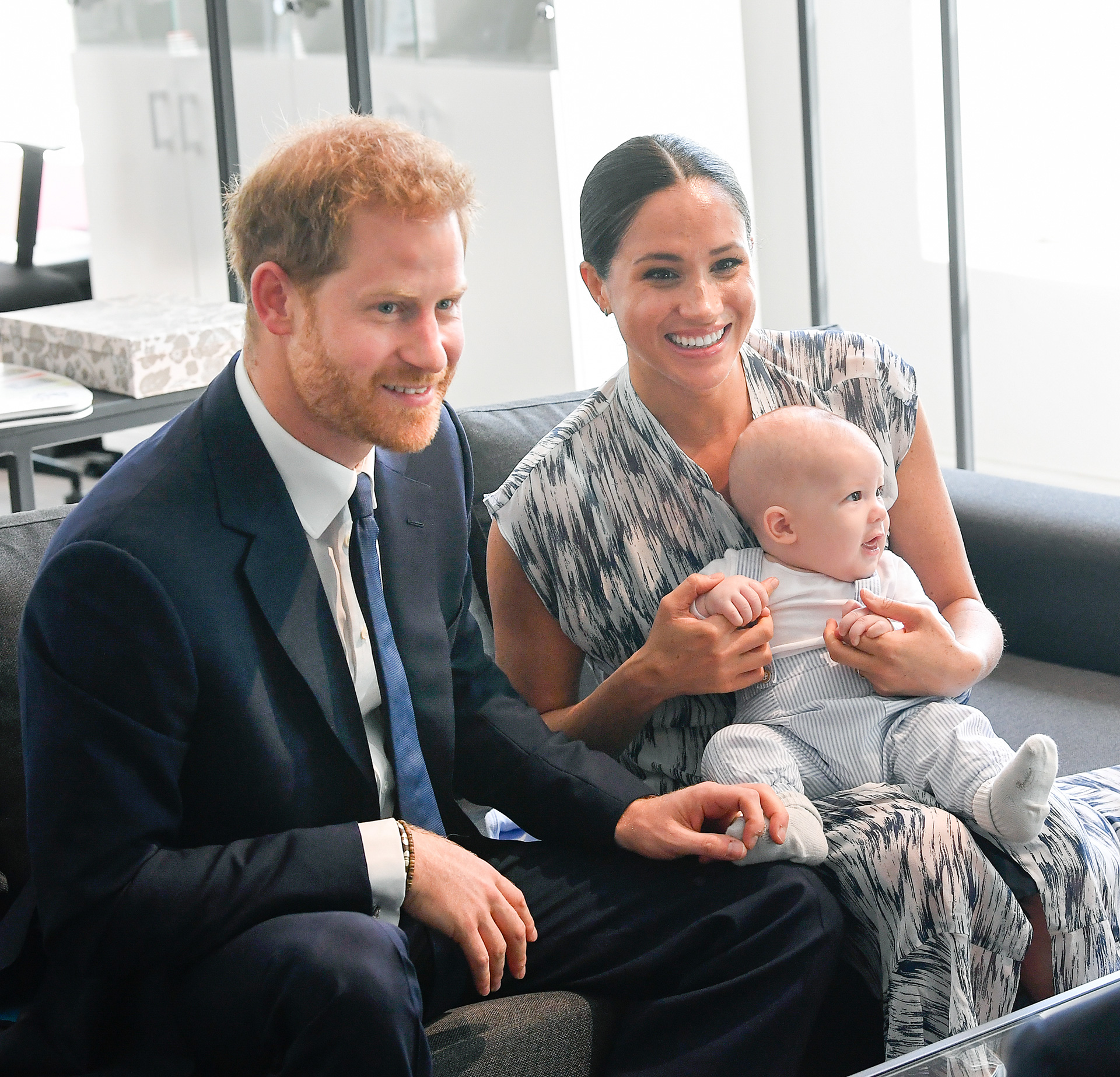 File photo of Prince Harry and Duchess Meghan with their son Archie on September 25, 2019 in Cape Town, South Africa (Photo: Toby Melville)